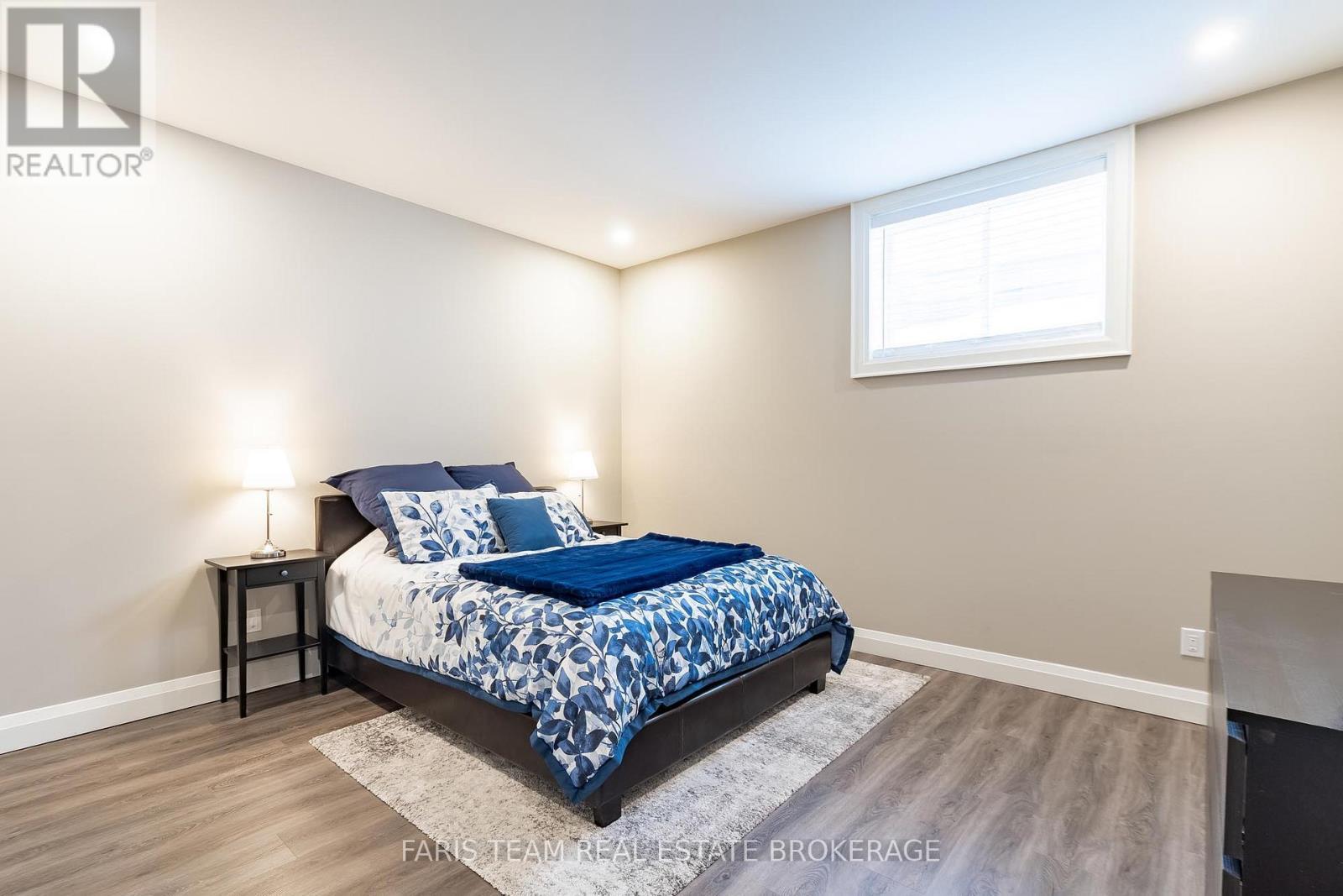 142 Mennill Drive, Springwater, ON