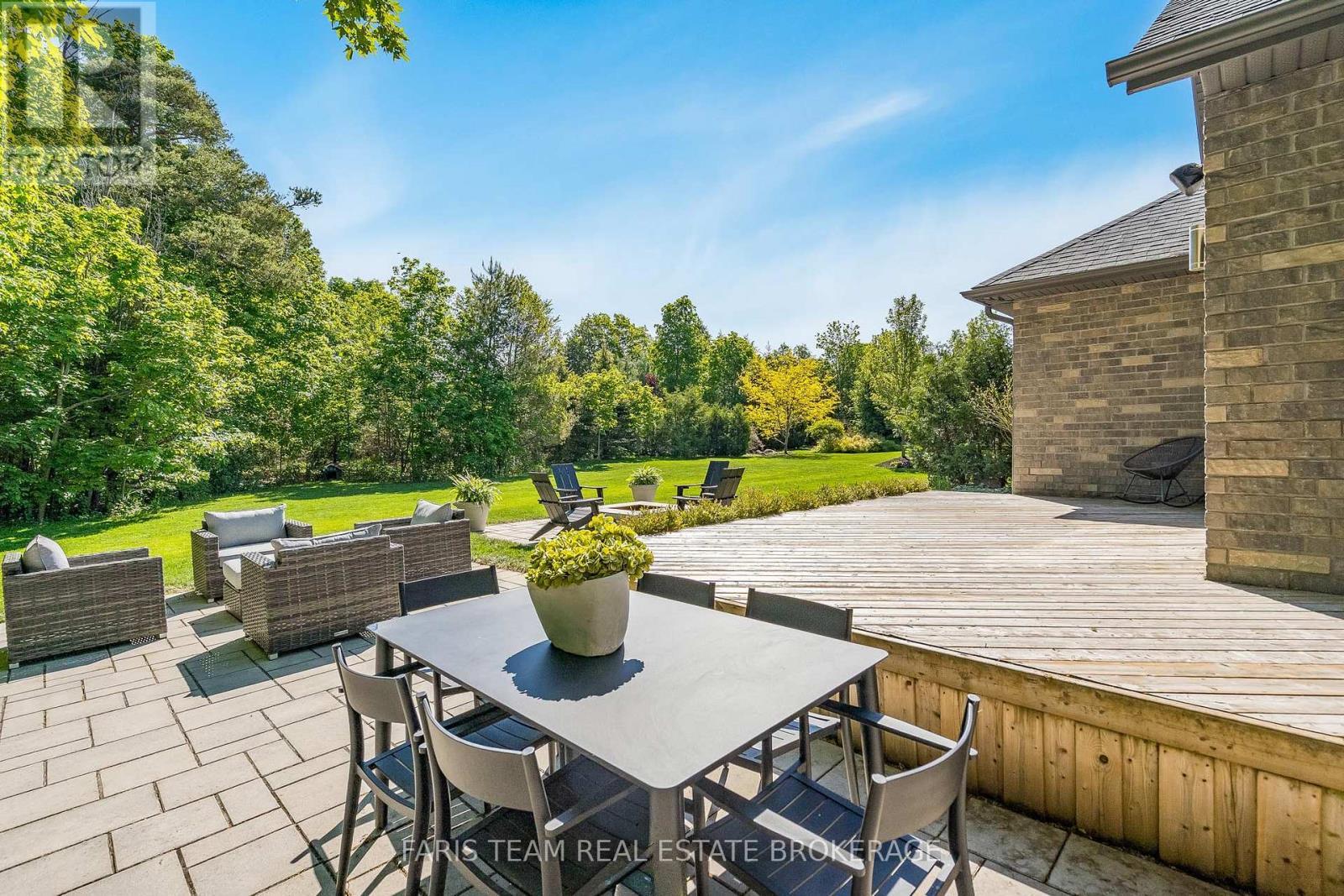 142 Mennill Drive, Springwater, ON
