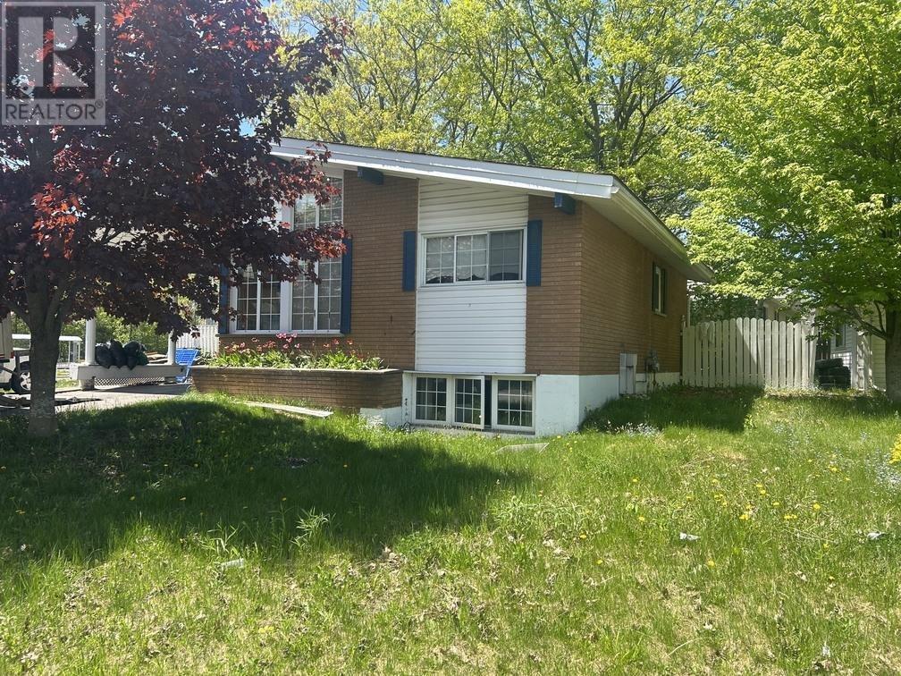 9 Tadcaster Pl, Sault Ste. Marie, ON