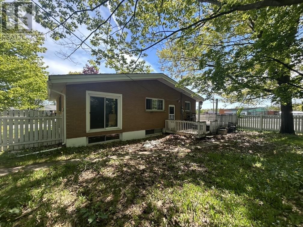 9 Tadcaster Pl, Sault Ste. Marie, ON