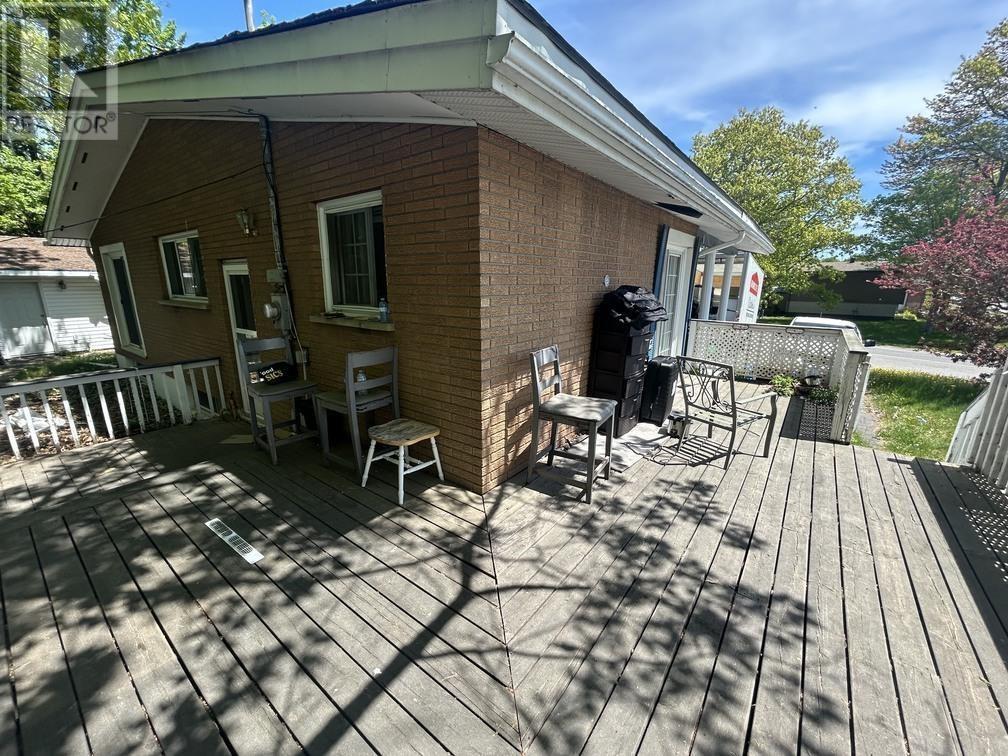 9 Tadcaster Pl, Sault Ste. Marie, ON
