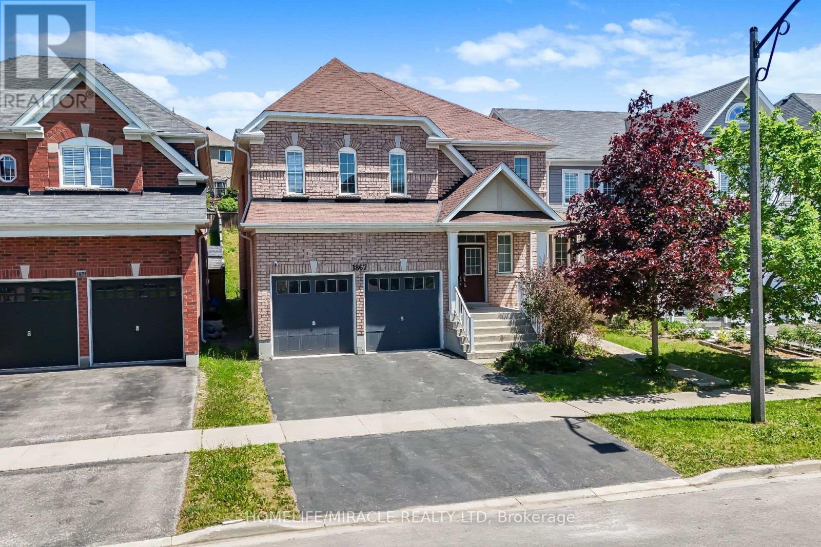 1867 Arborwood Drive, Oshawa, ON