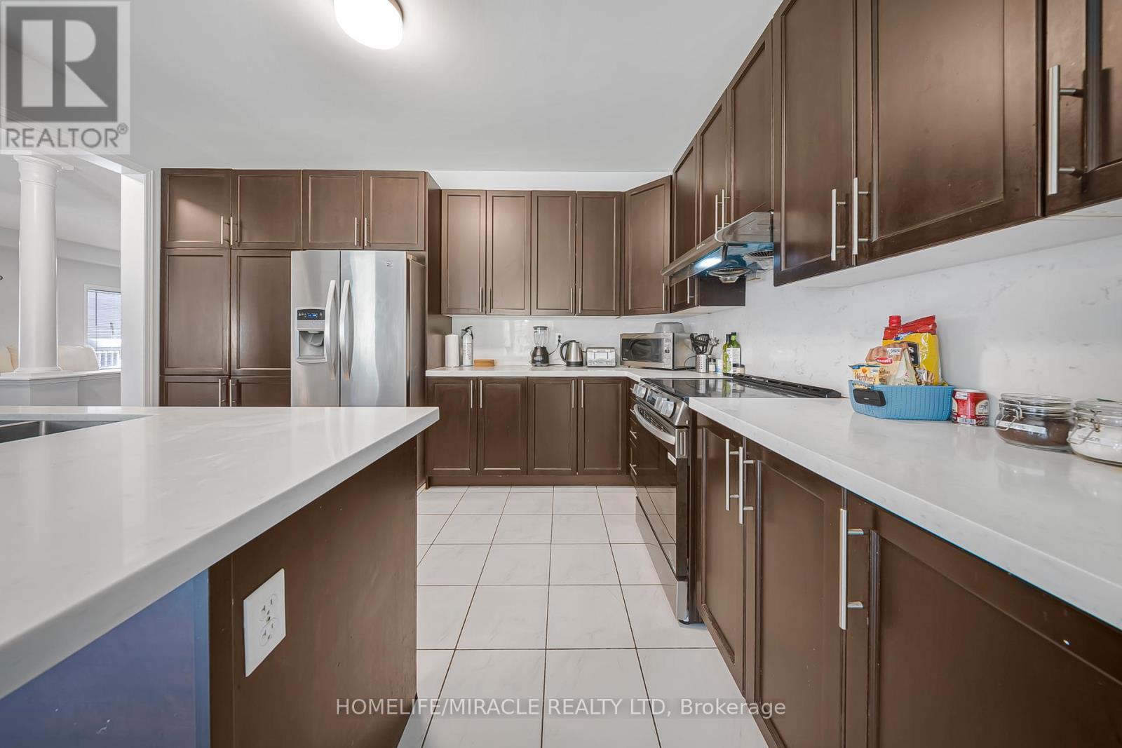 1867 Arborwood Drive, Oshawa, ON