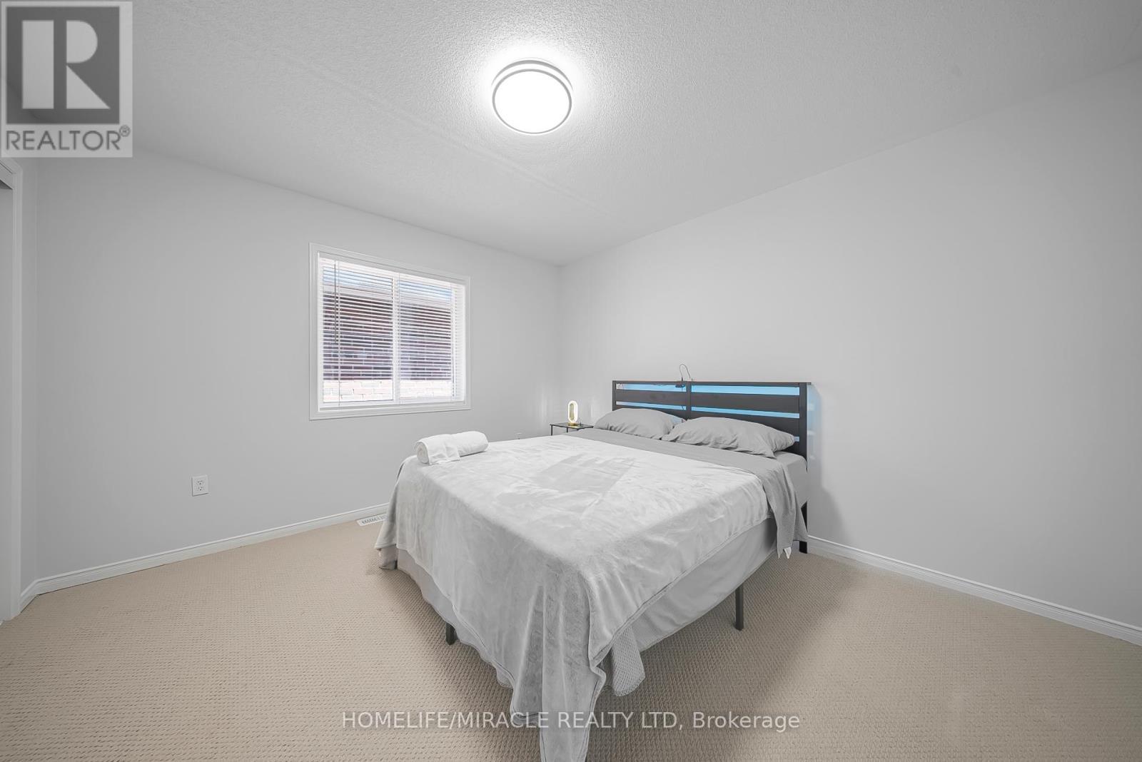 1867 Arborwood Drive, Oshawa, ON
