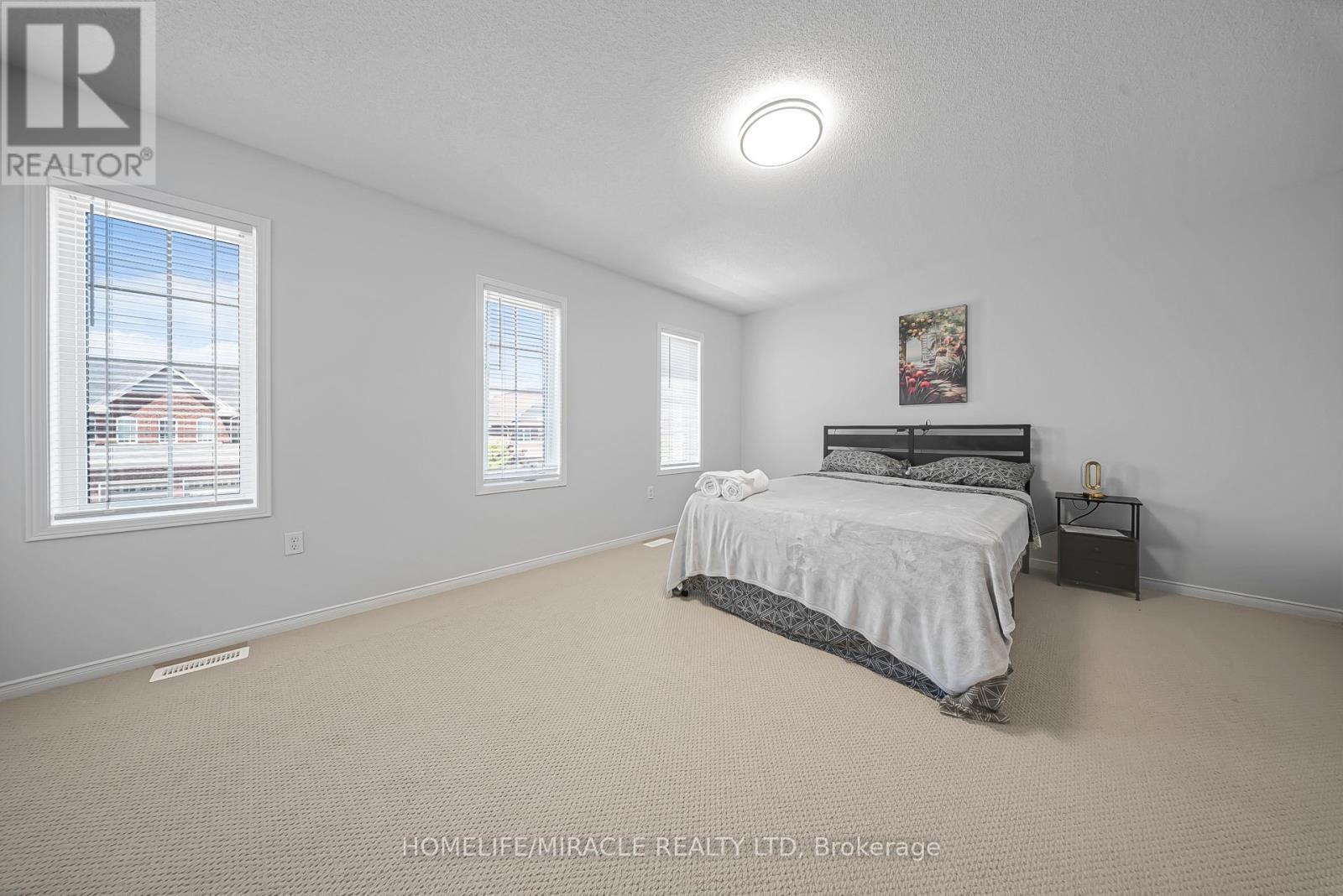 1867 Arborwood Drive, Oshawa, ON