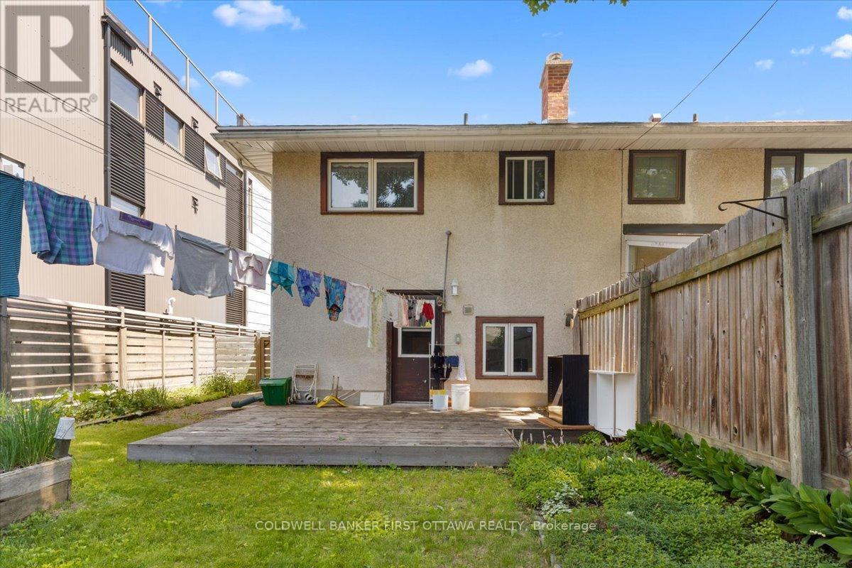 832 Ivanhoe Avenue, Ottawa, ON