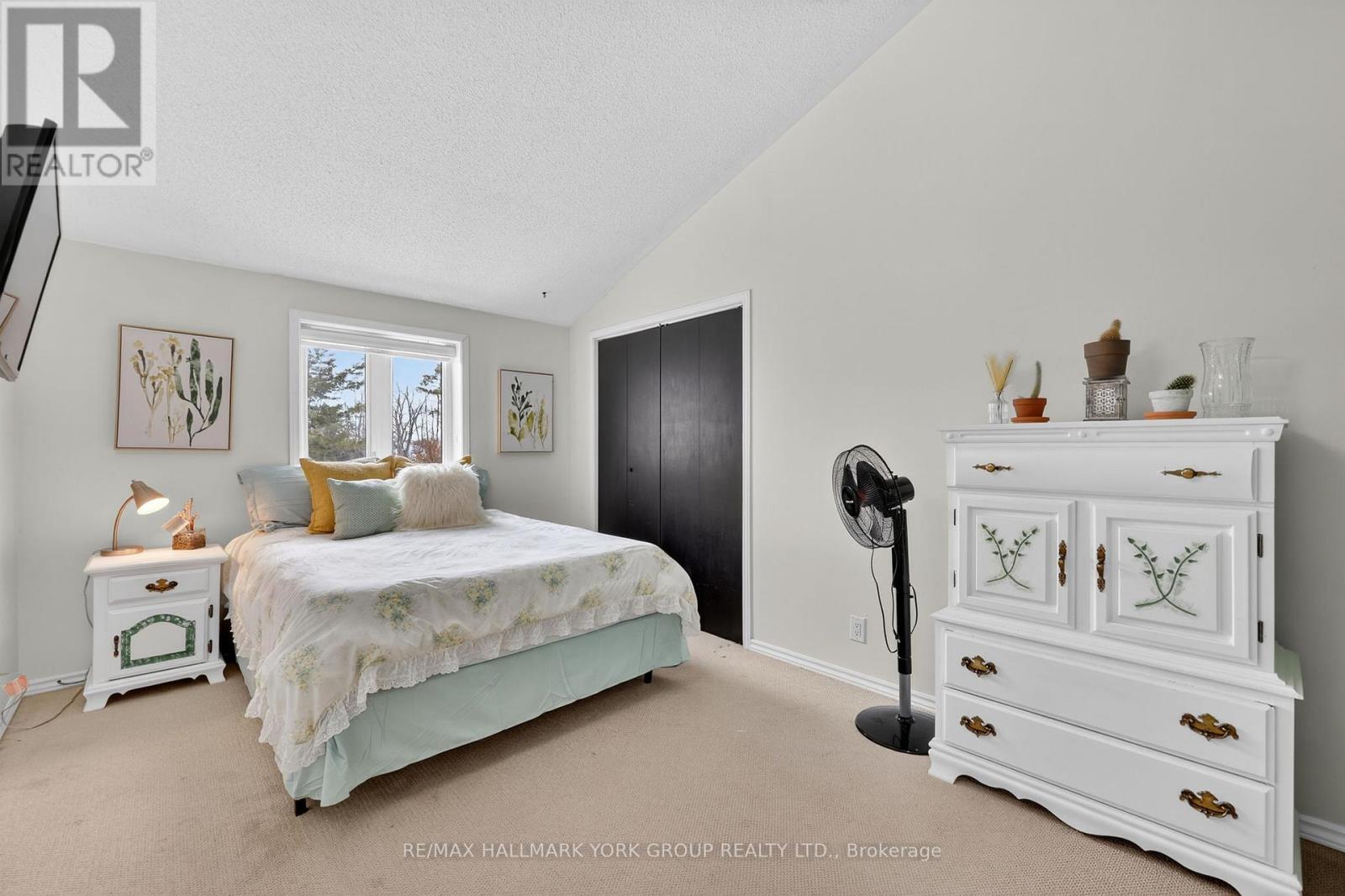 5768 Smith Boulevard, Georgina, ON