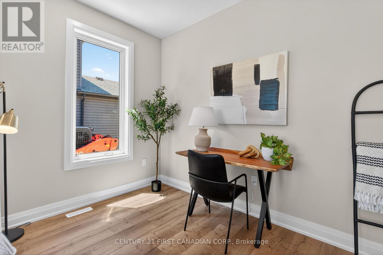 11 Postma Crescent, North Middlesex (Ailsa Craig), ON