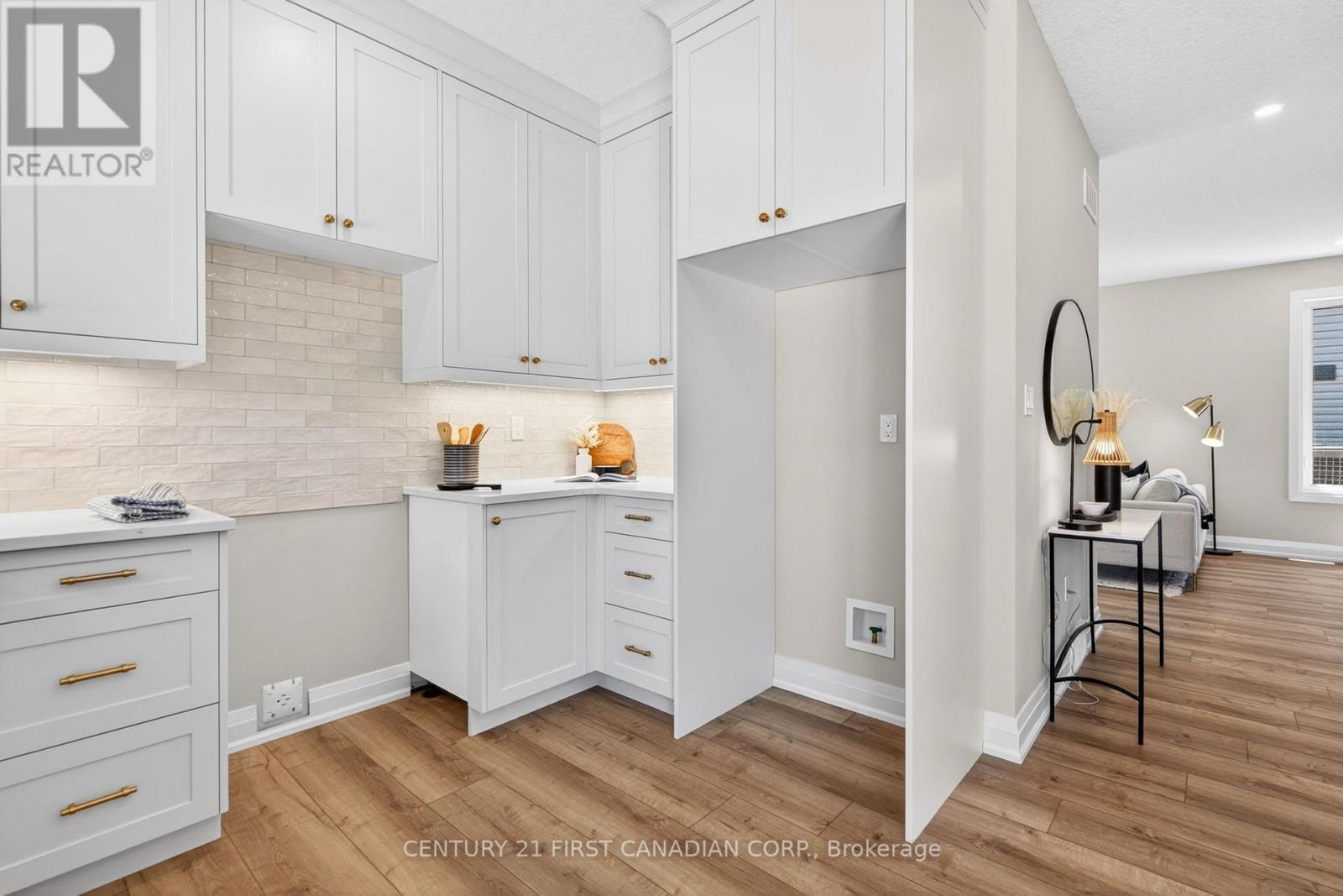 11 Postma Crescent, North Middlesex (Ailsa Craig), ON