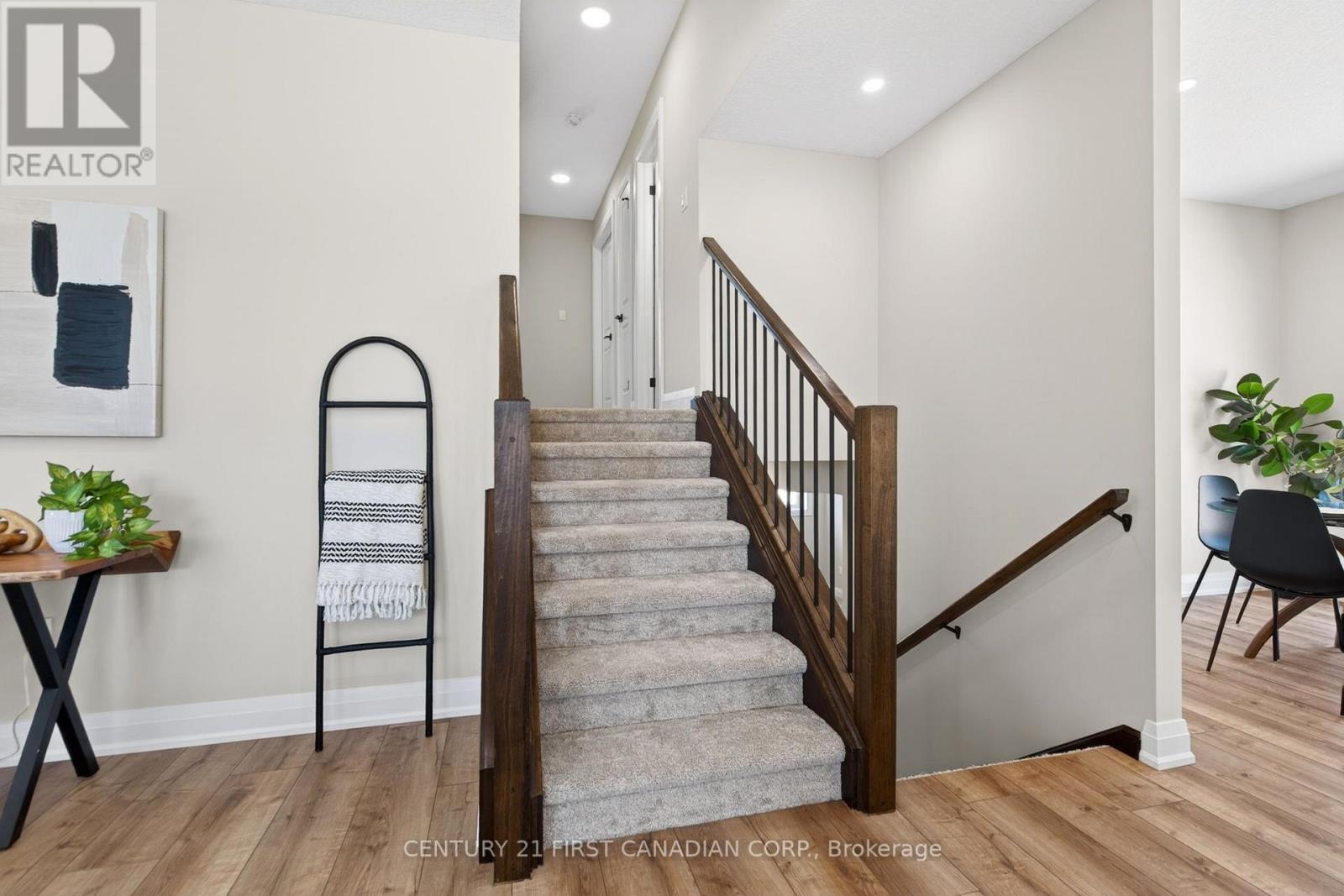11 Postma Crescent, North Middlesex (Ailsa Craig), ON
