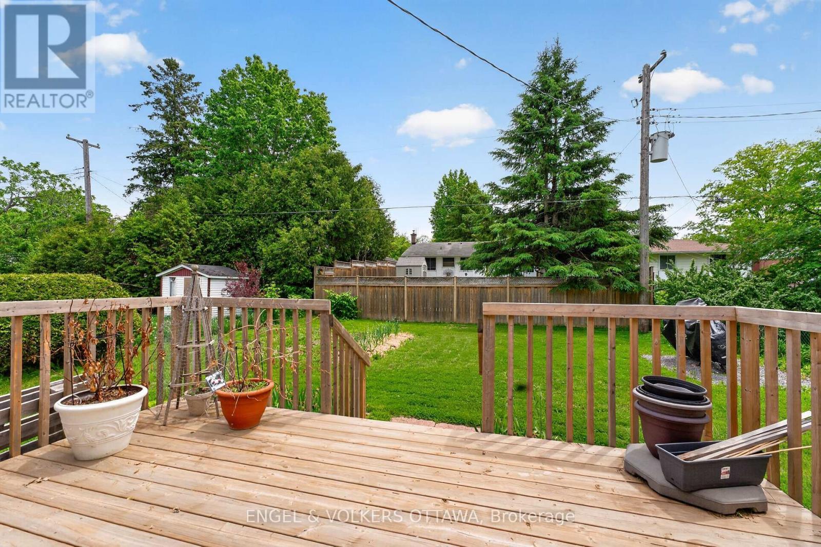 2548 Hanlon Avenue, Ottawa, ON