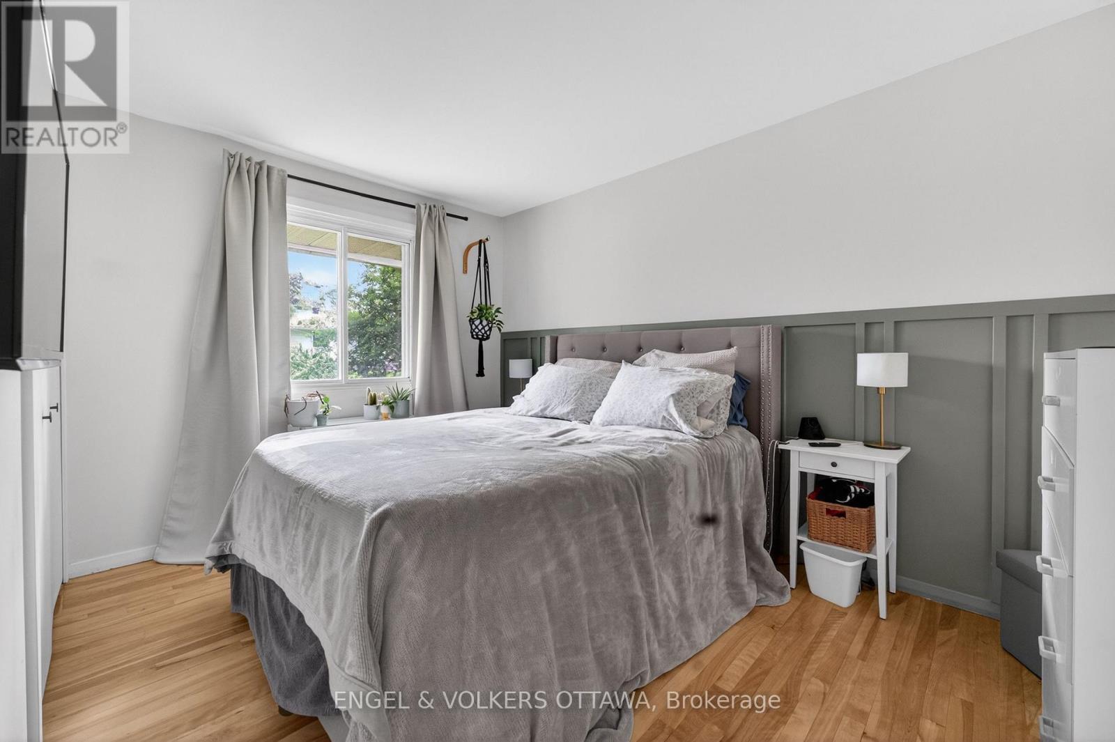 2548 Hanlon Avenue, Ottawa, ON
