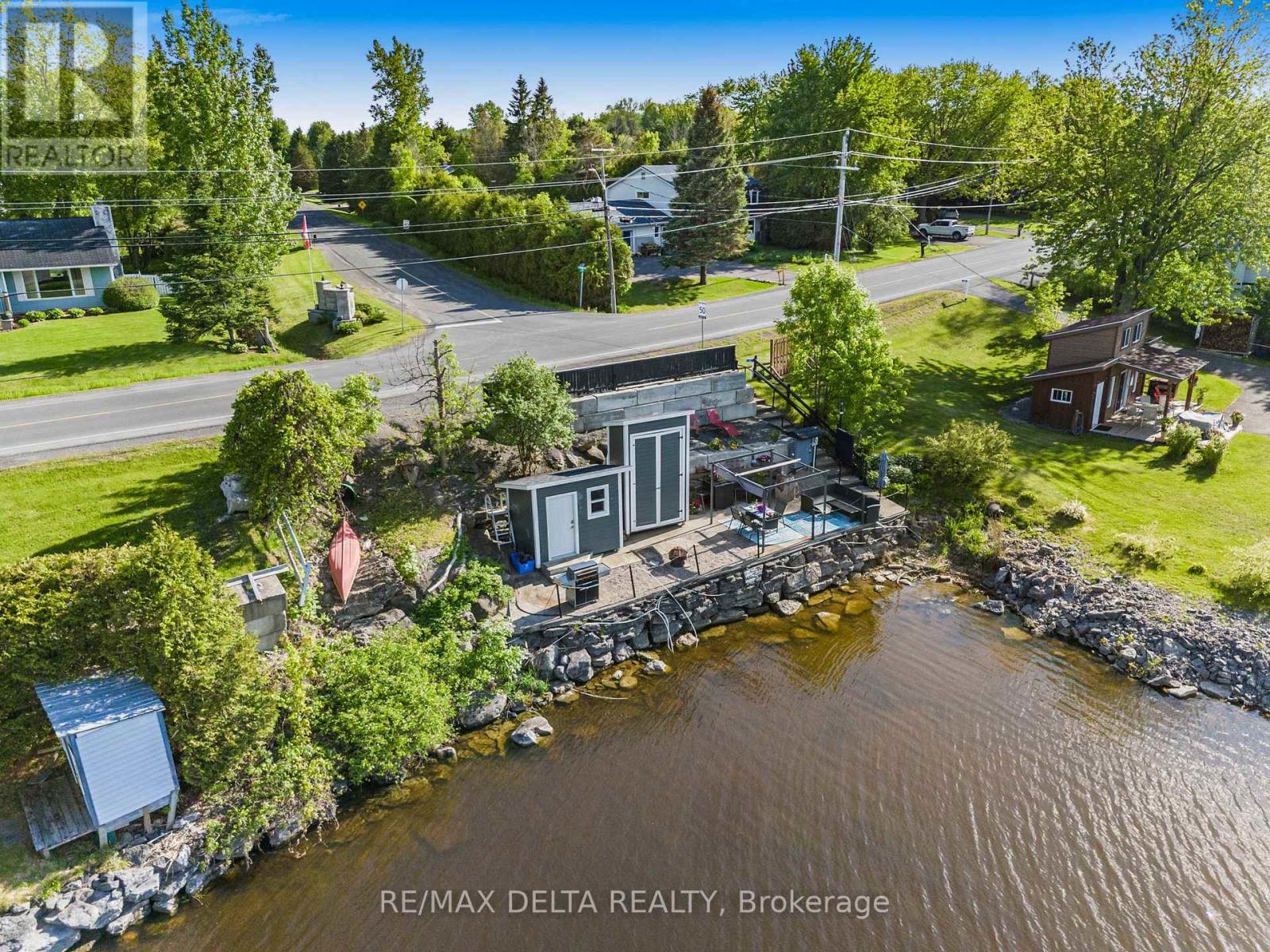 Aerial view. - 162 Front Road W, Champlain, ON
