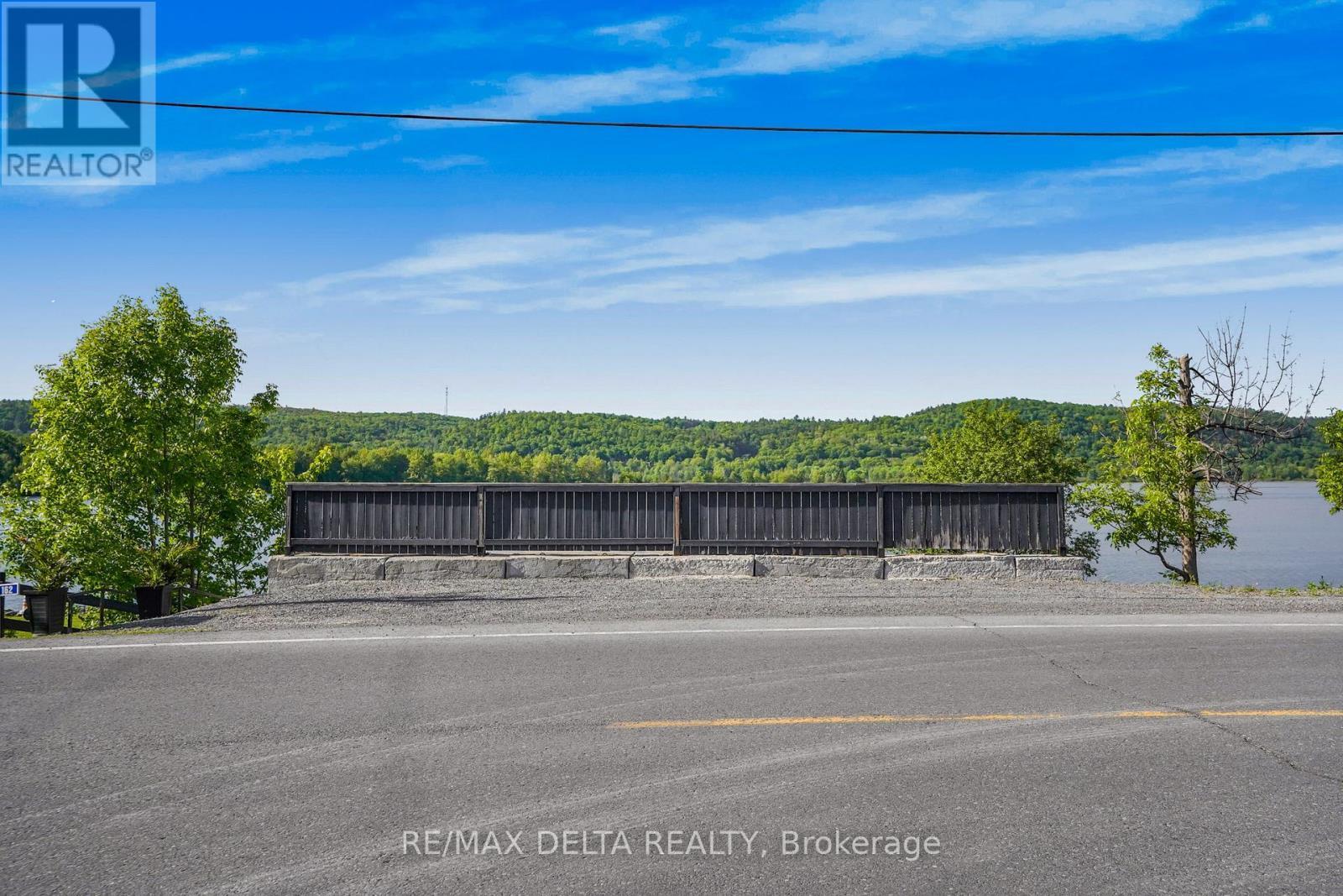 Parking area: space for RV. - 162 Front Road W, Champlain, ON