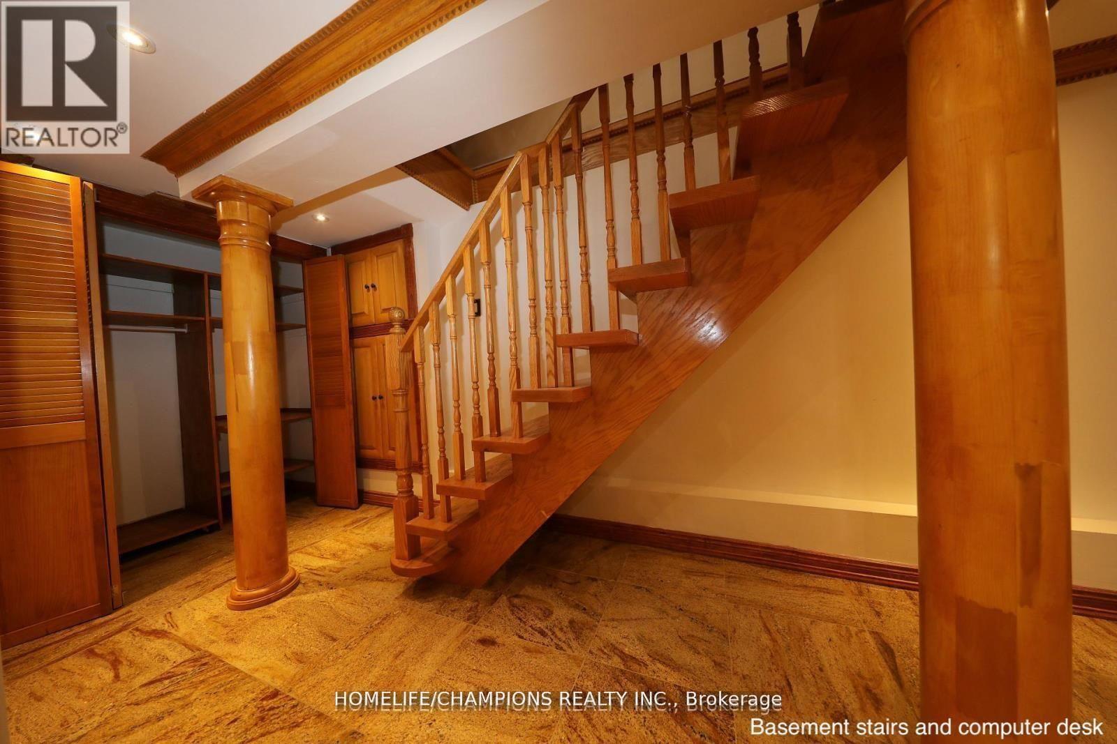 291 St Clair Avenue E, Toronto, ON