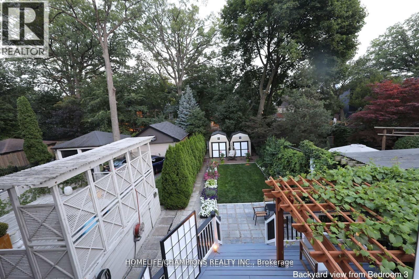 291 St Clair Avenue E, Toronto, ON