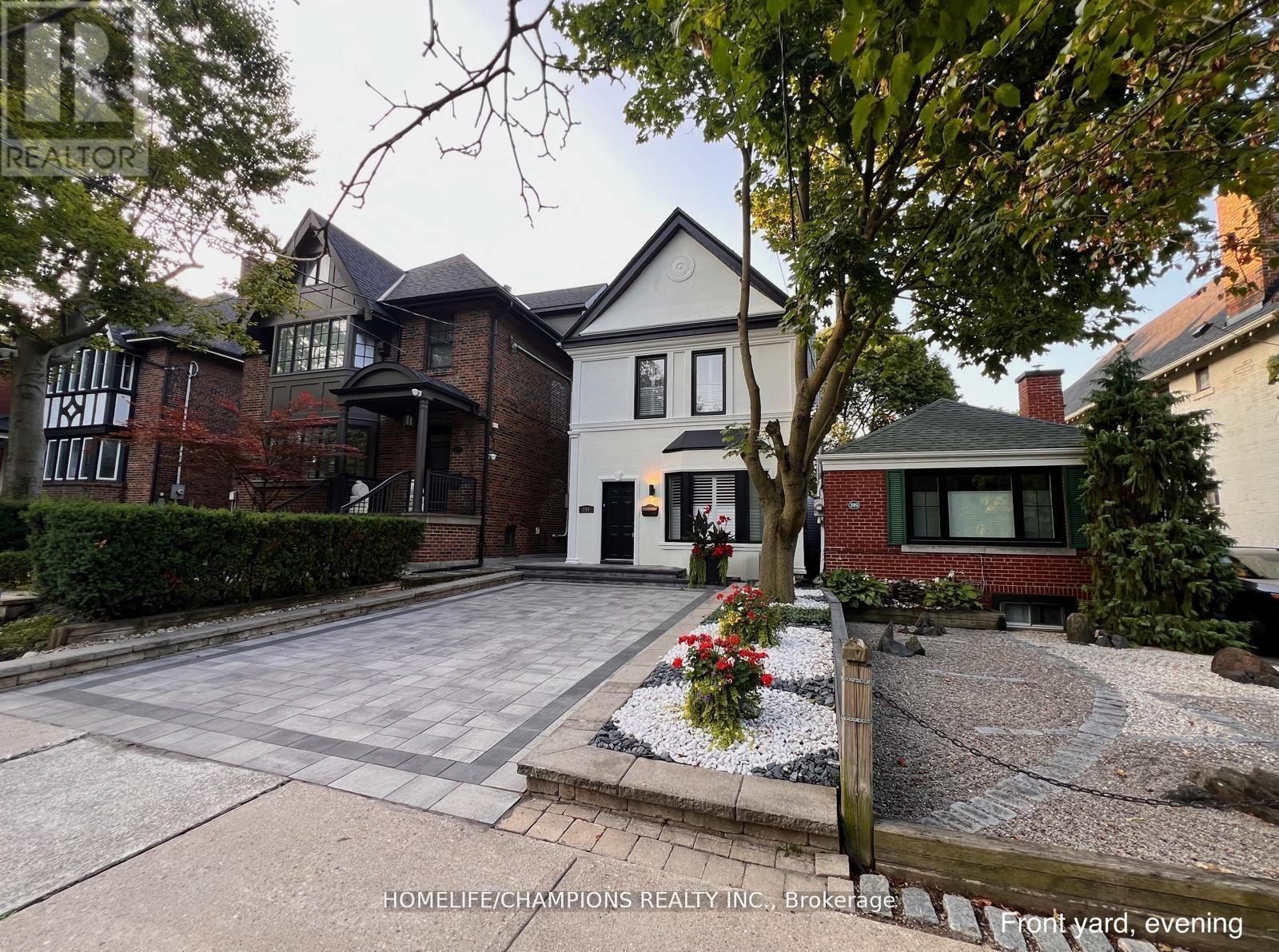 291 St Clair Avenue E, Toronto, ON