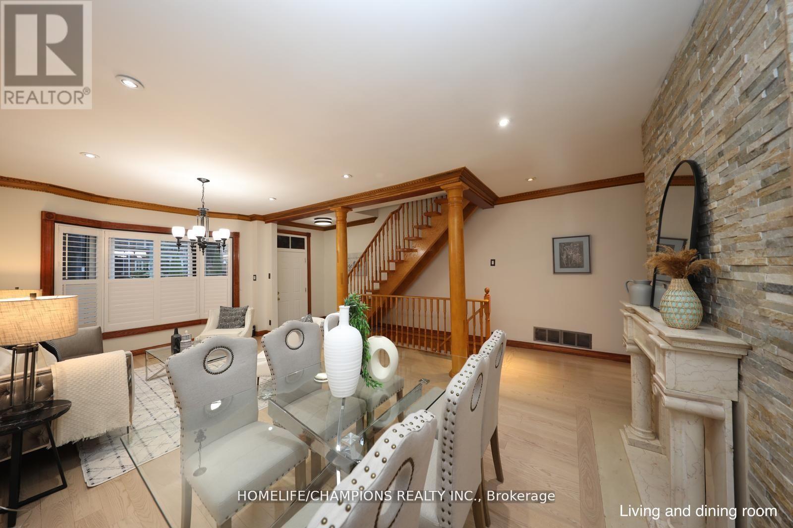 291 St Clair Avenue E, Toronto, ON