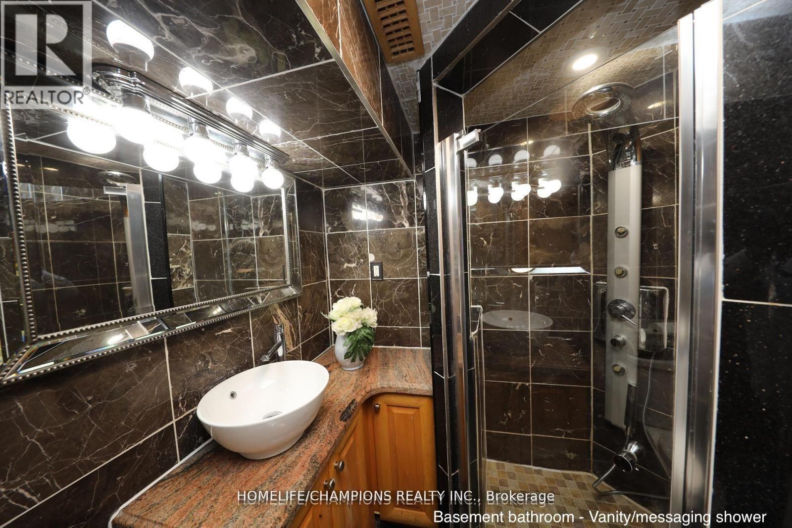 291 St Clair Avenue E, Toronto, ON