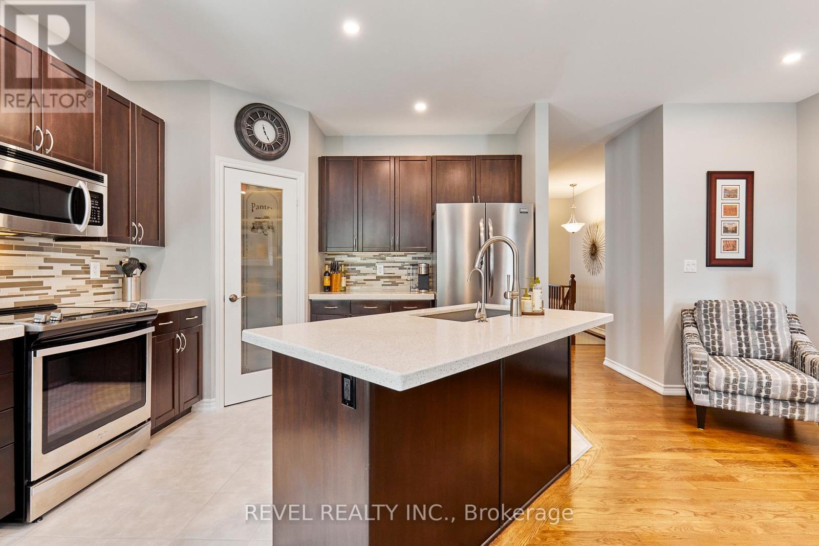 535 Kingsfield Loop, Oshawa, ON