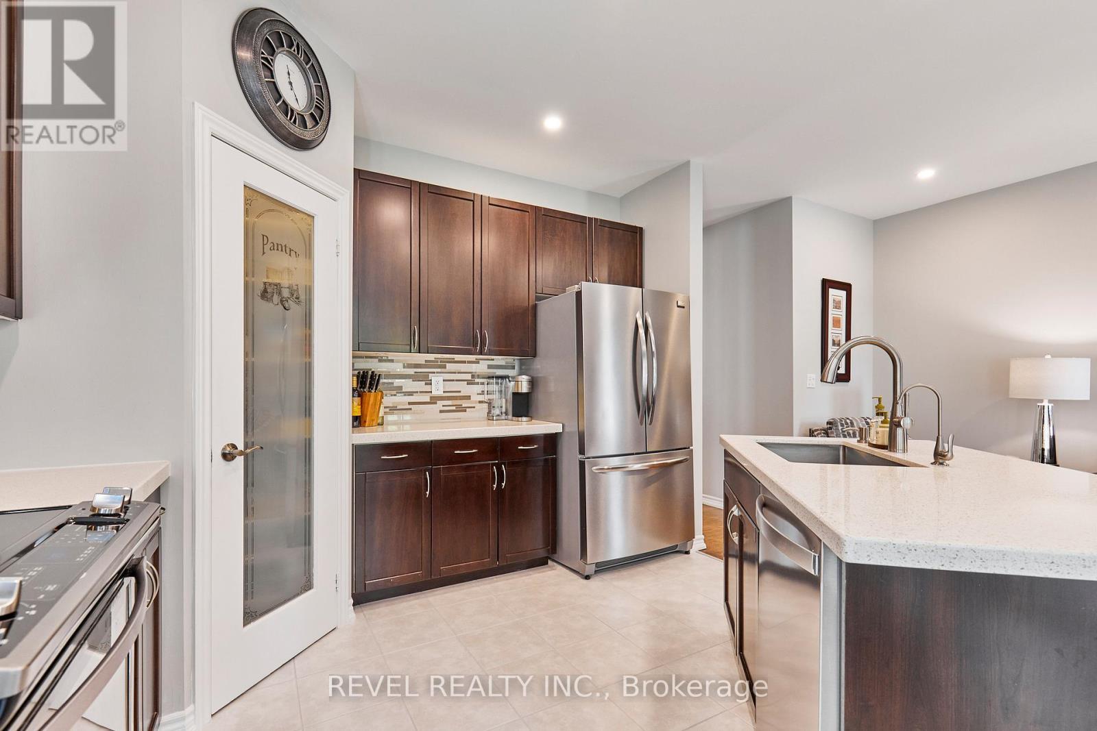 535 Kingsfield Loop, Oshawa, ON