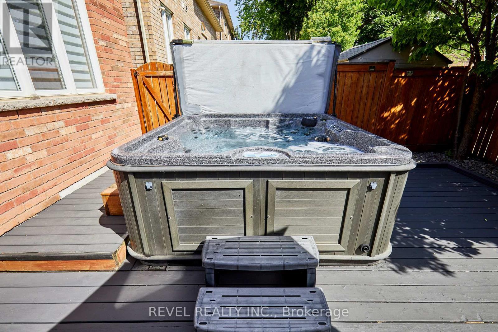 535 Kingsfield Loop, Oshawa, ON