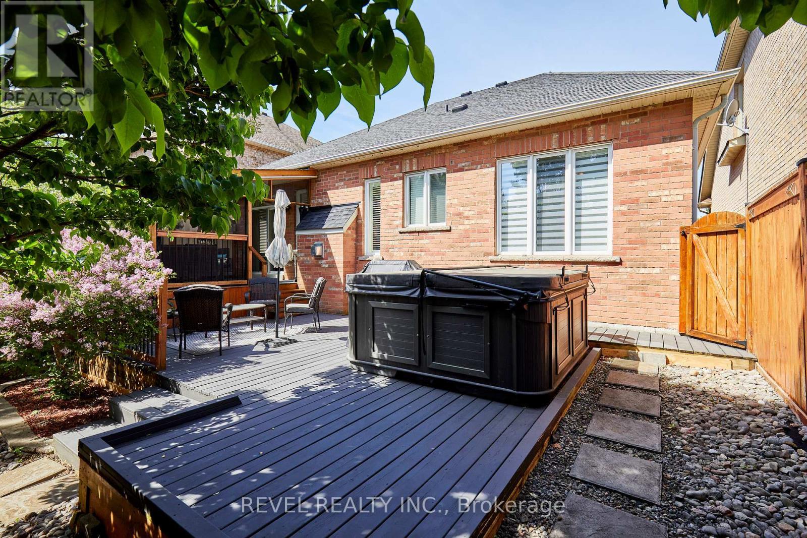 535 Kingsfield Loop, Oshawa, ON