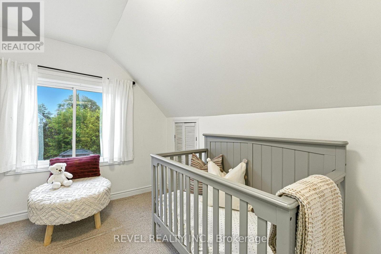 236 Cope Street, Hamilton, ON - Indoor Photo Showing Bedroom