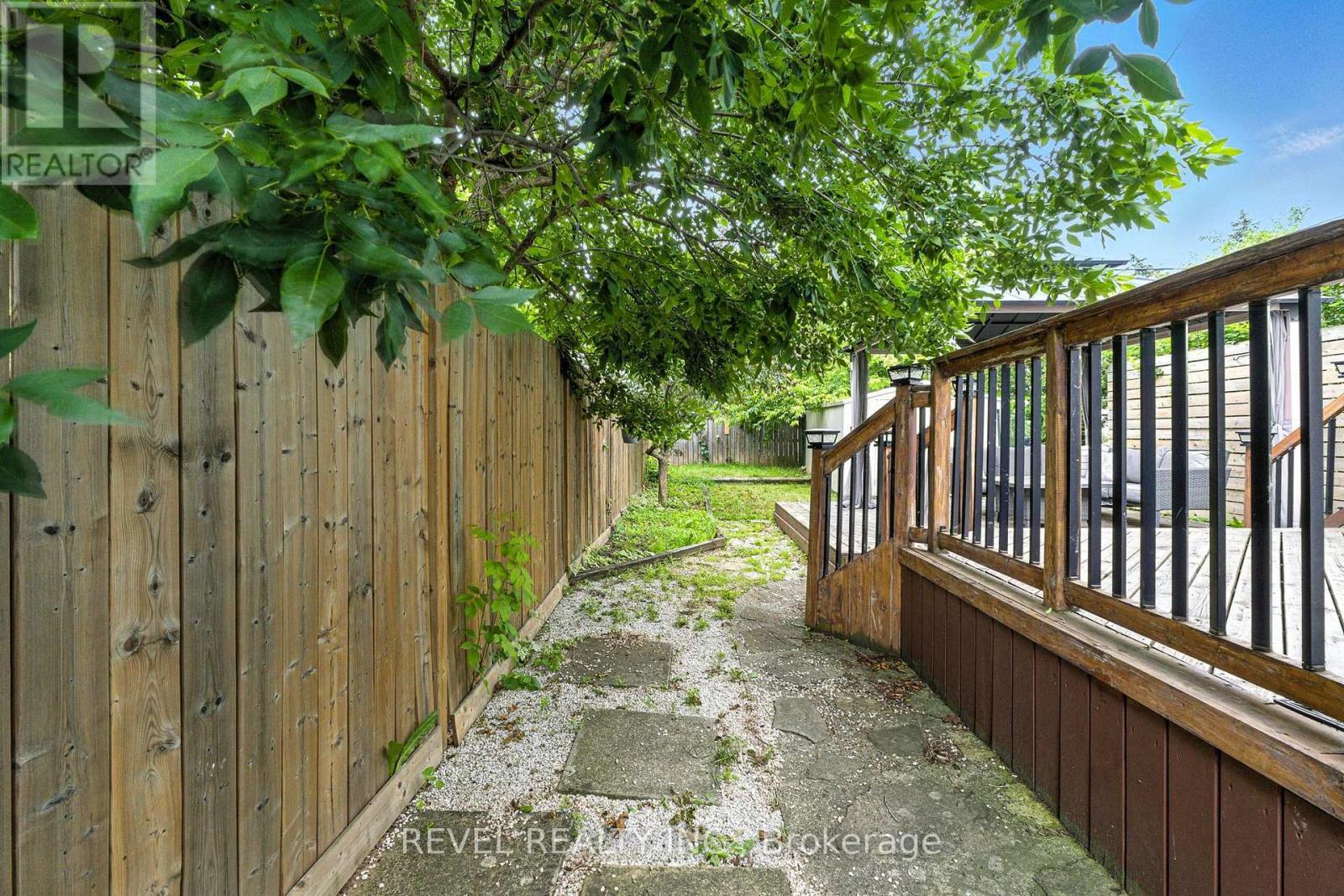 236 Cope Street, Hamilton, ON - Outdoor