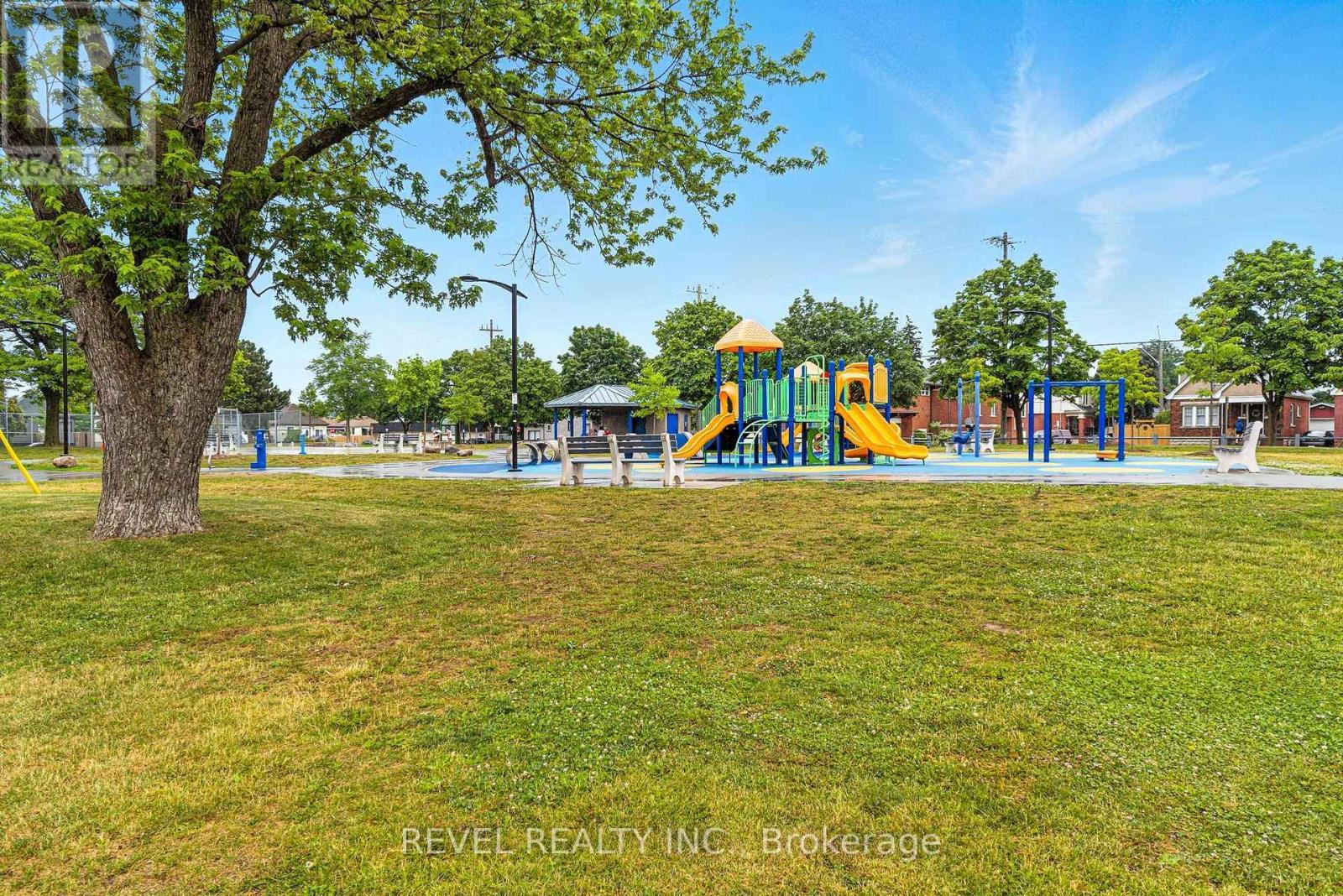 236 Cope Street, Hamilton, ON - Outdoor