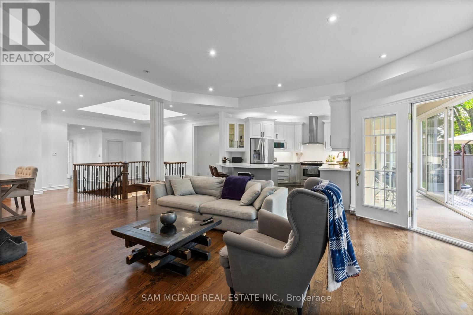1195 Crestdale Road, Mississauga, ON