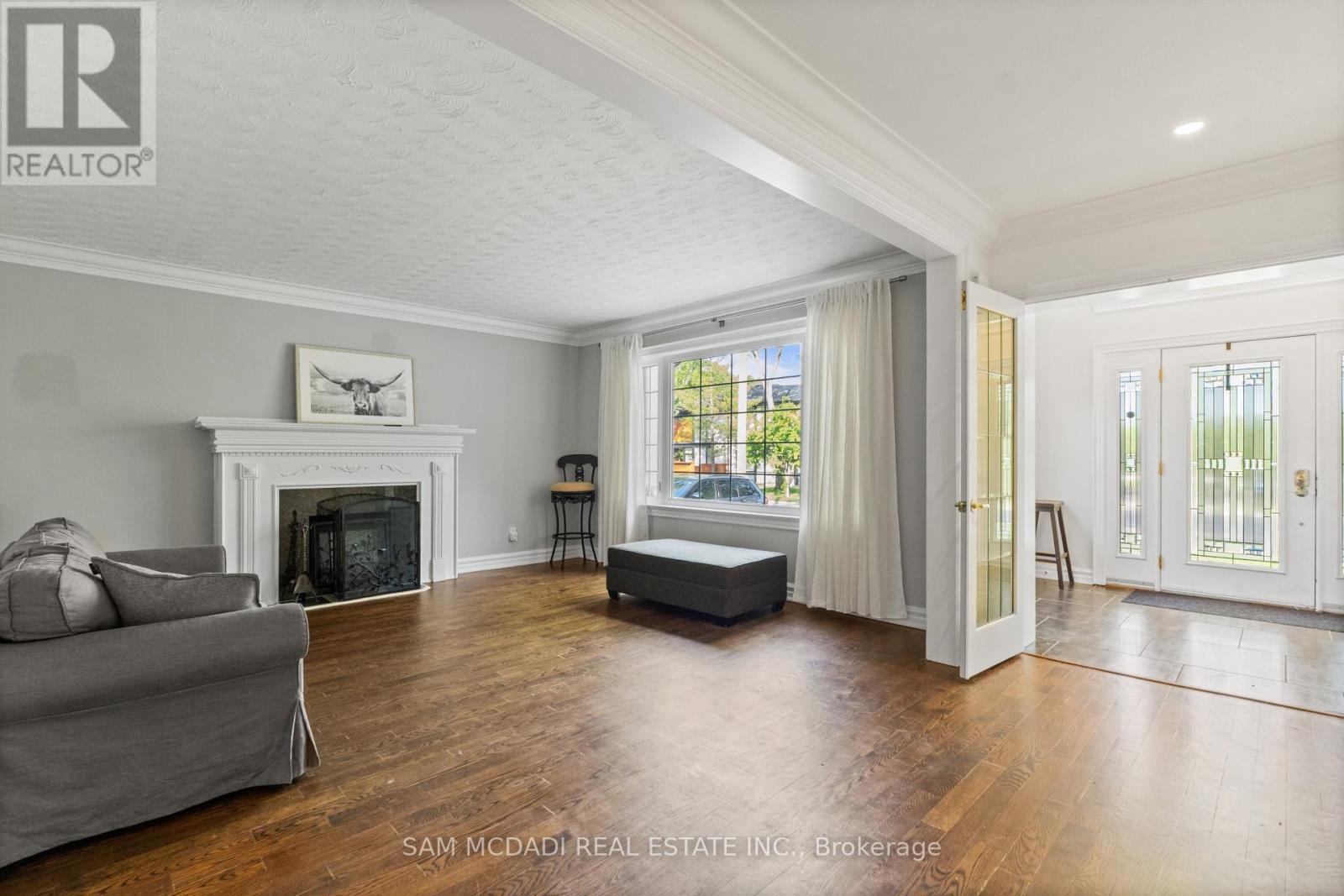 1195 Crestdale Road, Mississauga, ON