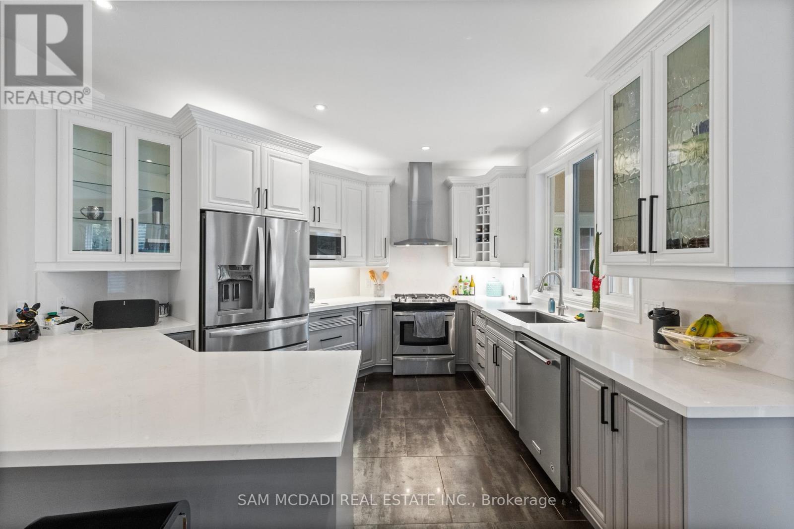 1195 Crestdale Road, Mississauga, ON