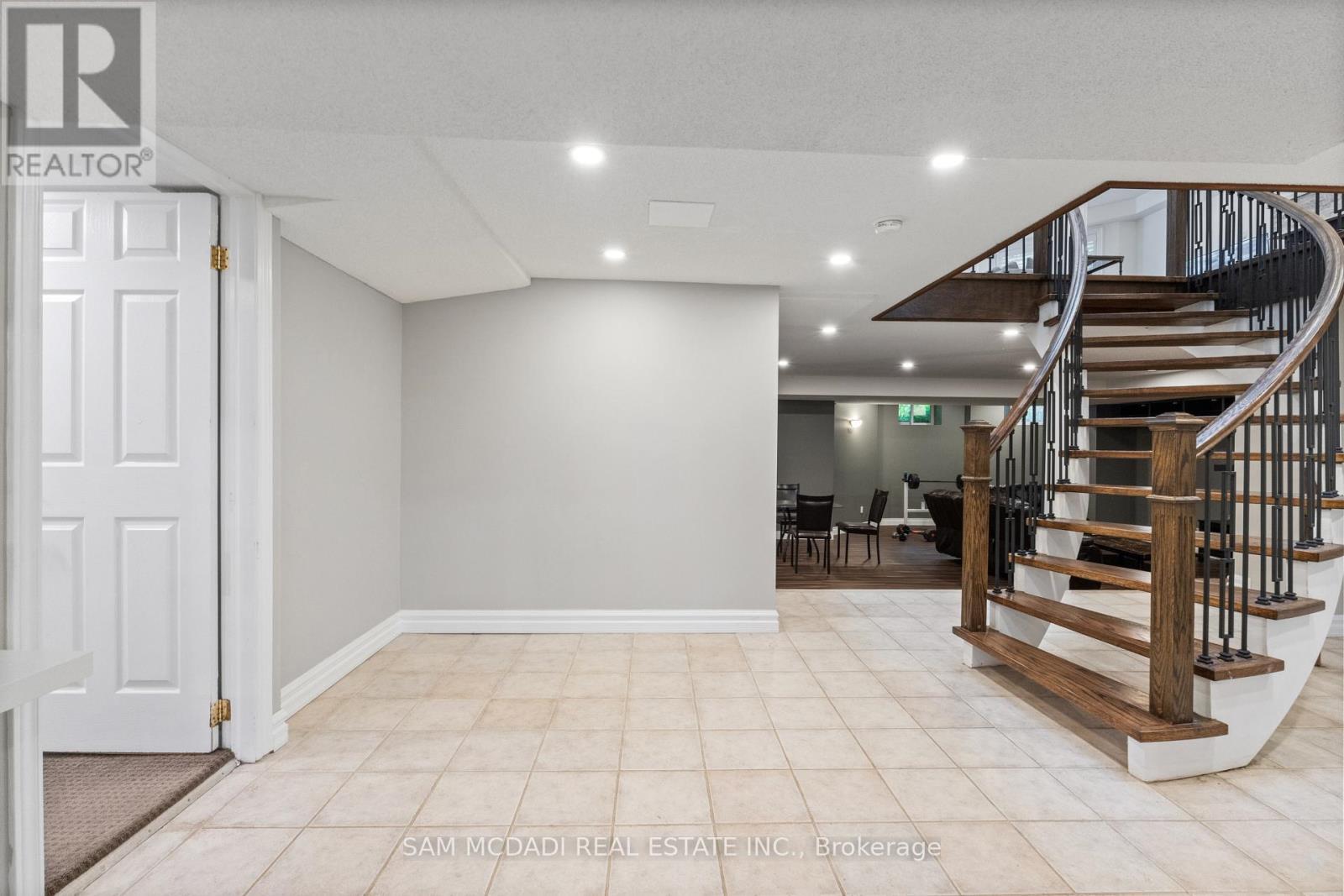 1195 Crestdale Road, Mississauga, ON