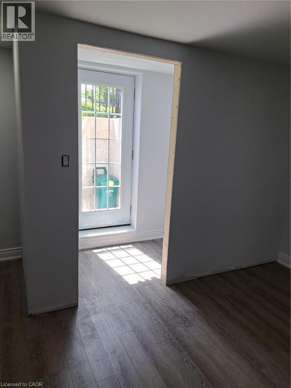 PRIVATE ENTRANCE - 2240 Headon Road Unit# Lower, Burlington, ON