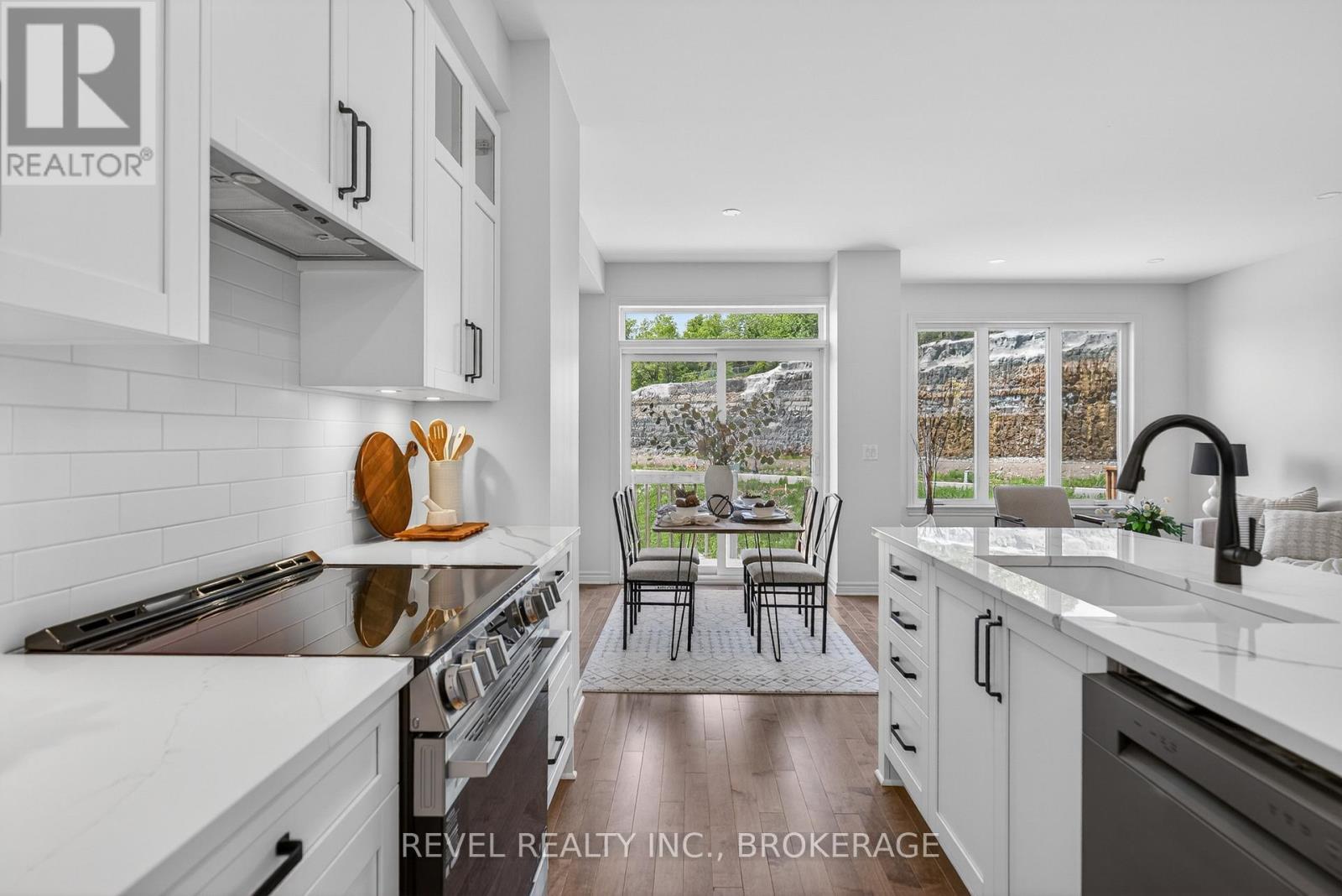 326 Dockside Drive, Kingston (Kingston East (Incl Barret Crt)), ON