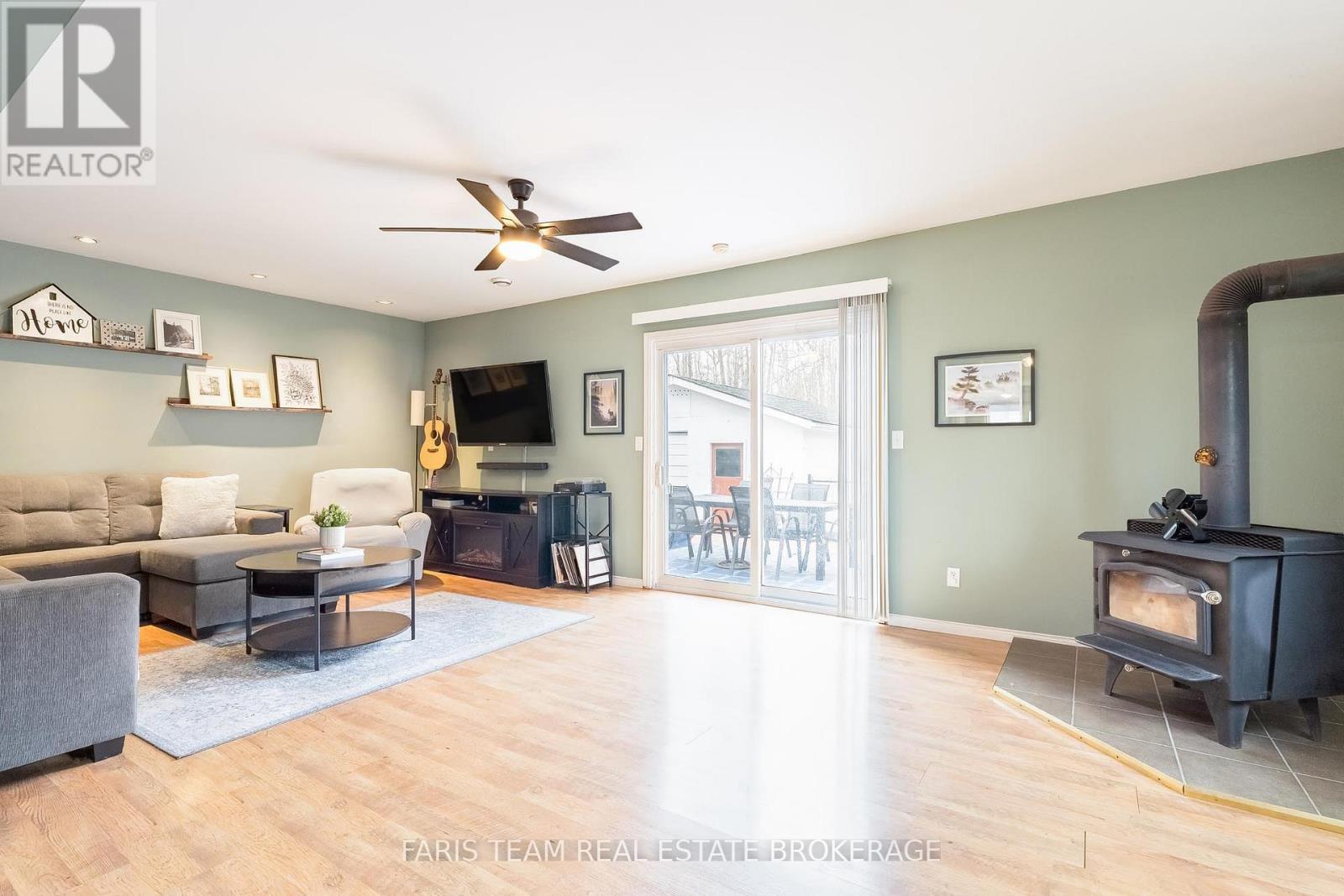 46 Hearthstone Drive, Tay, ON