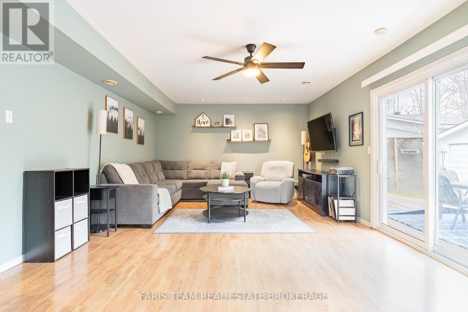 46 Hearthstone Drive, Tay, ON