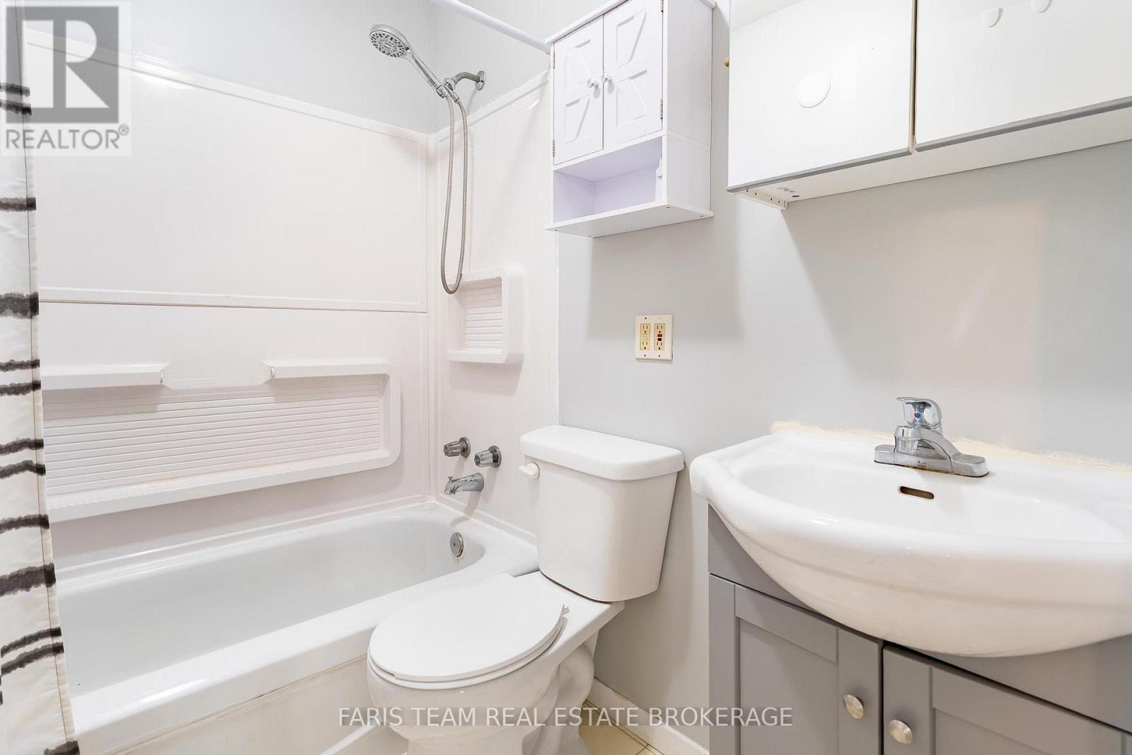 46 Hearthstone Drive, Tay, ON