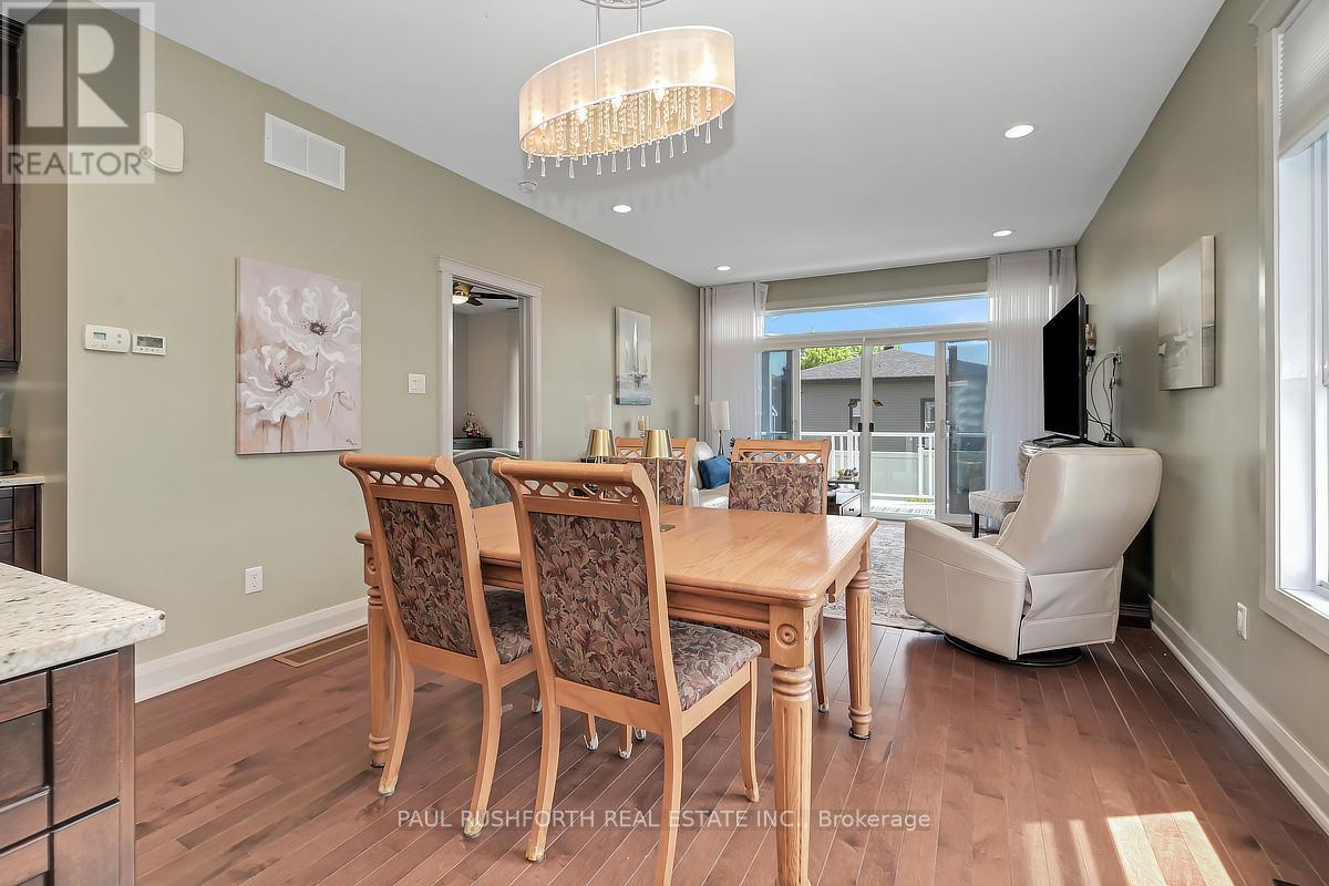Dining Room / Living Room - 353 Trillium Circle, Alfred And Plantagenet, ON