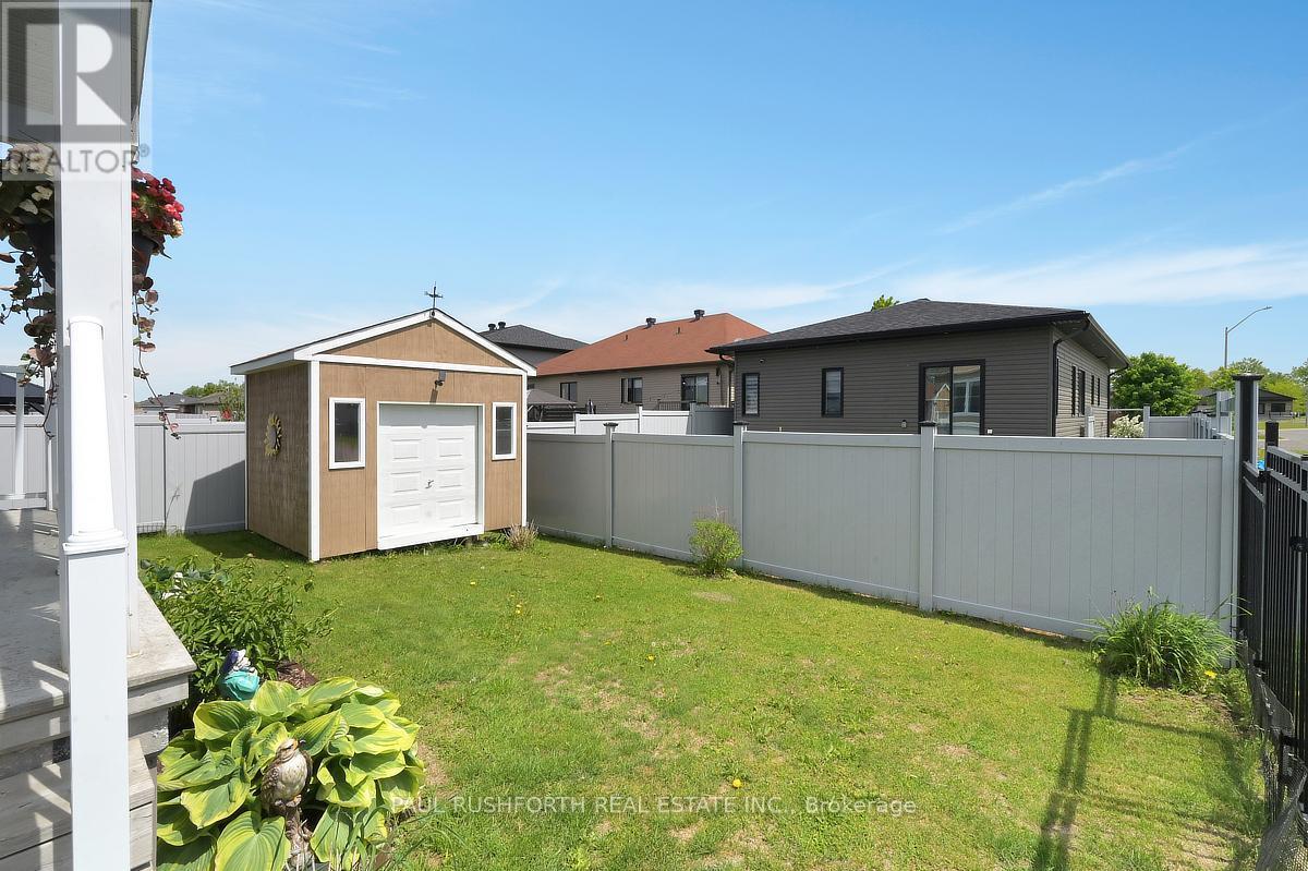 Backyard - 353 Trillium Circle, Alfred And Plantagenet, ON