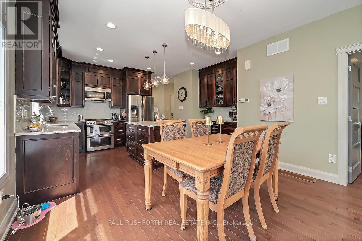 Dining Room / Kitchen - 353 Trillium Circle, Alfred And Plantagenet, ON