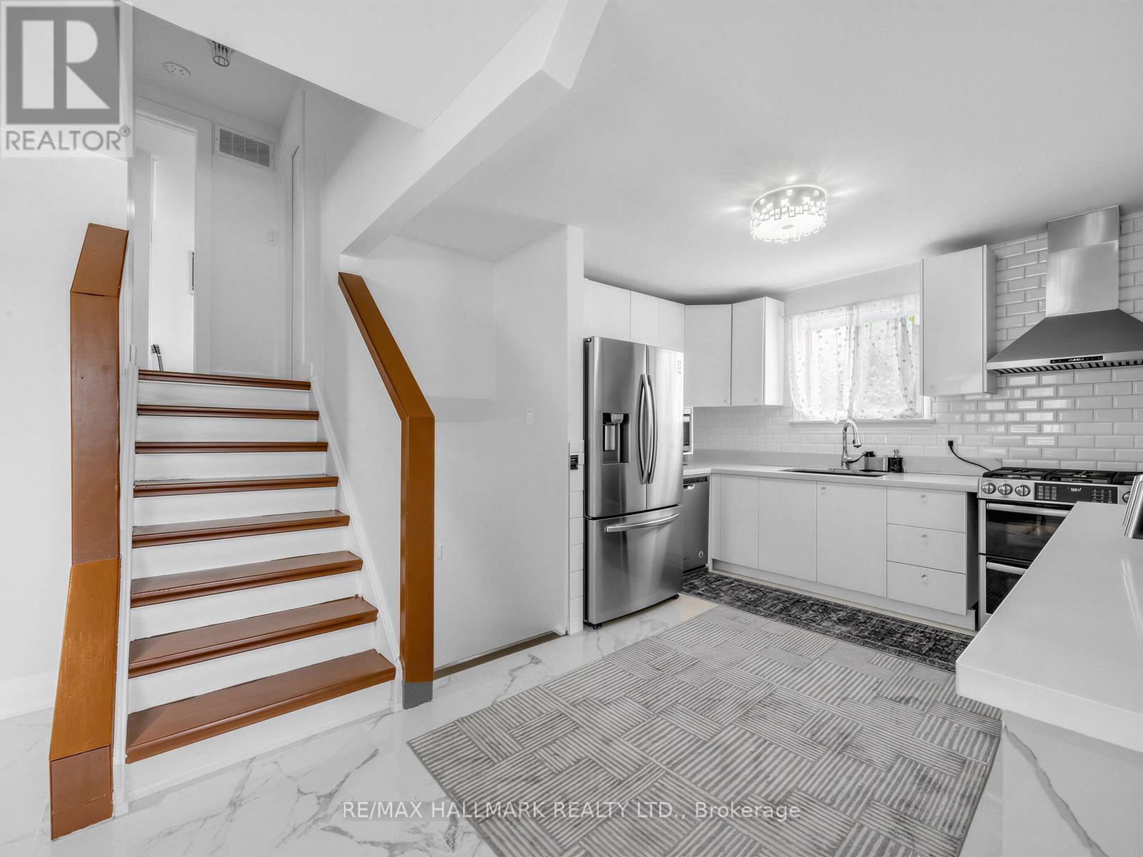 230 Sheffield Street, Newmarket, ON