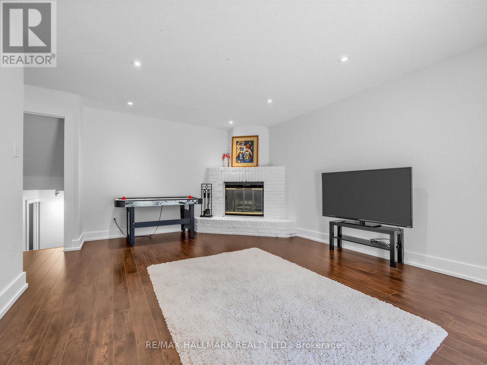 230 Sheffield Street, Newmarket, ON