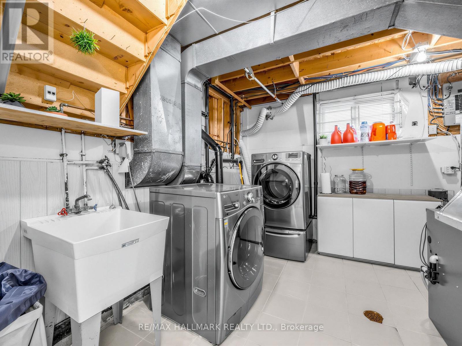 230 Sheffield Street, Newmarket, ON