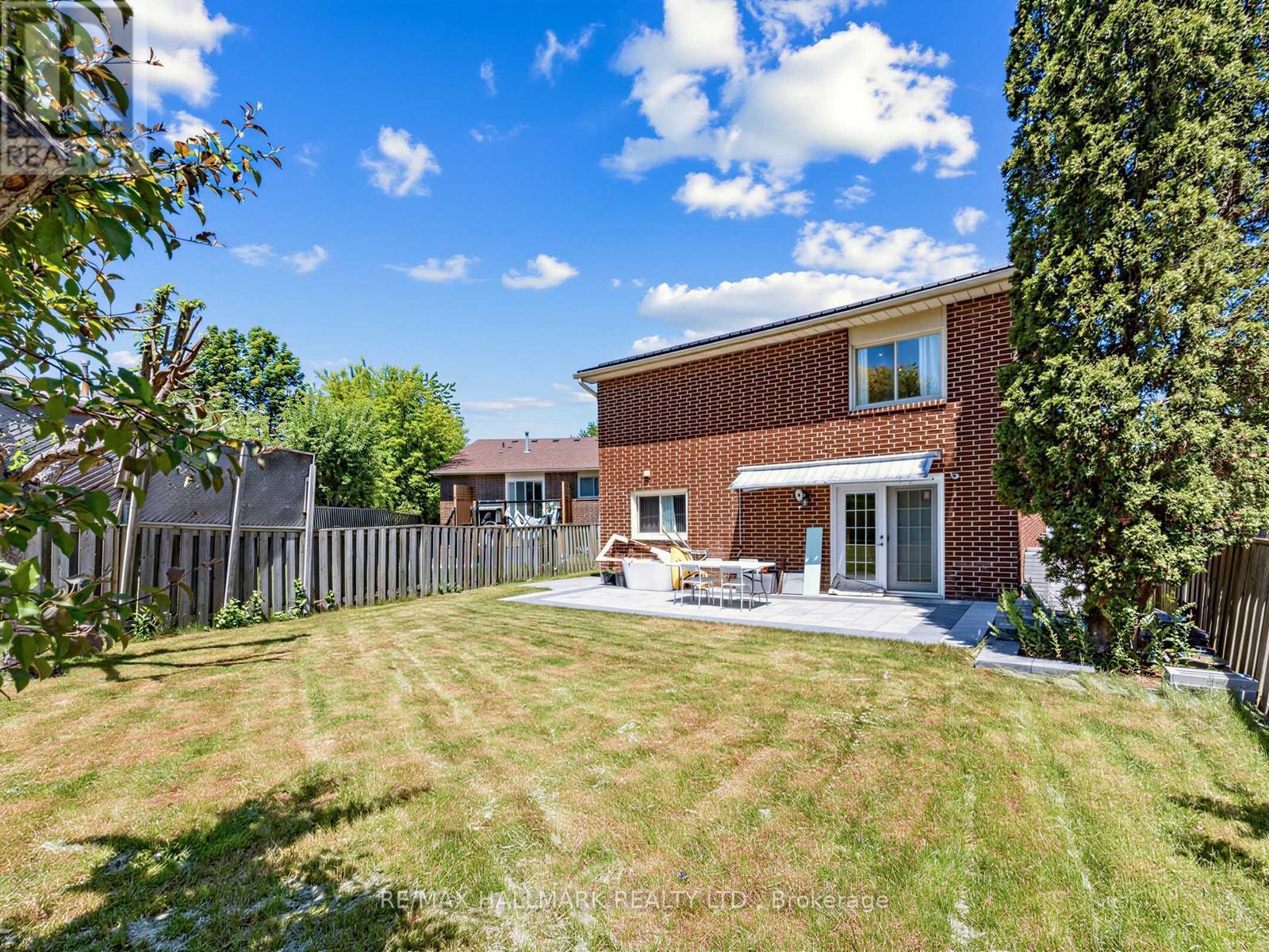 230 Sheffield Street, Newmarket, ON