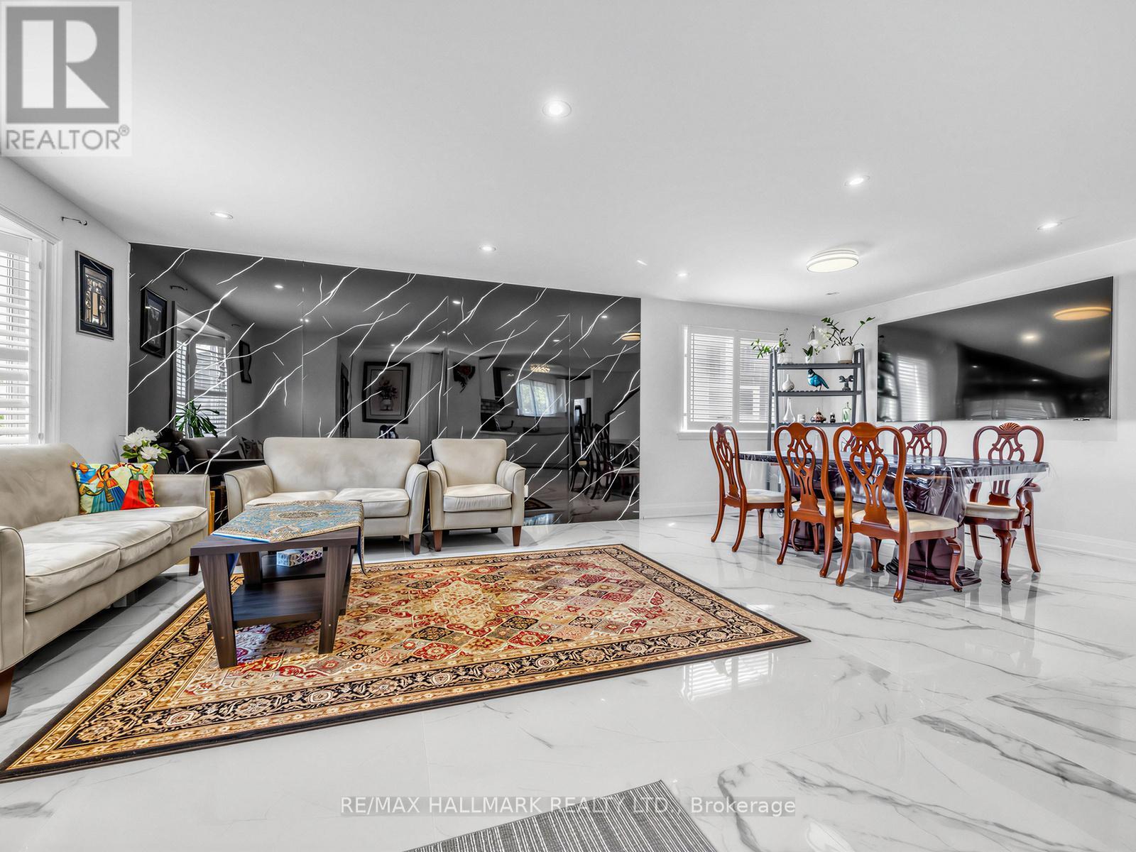 230 Sheffield Street, Newmarket, ON