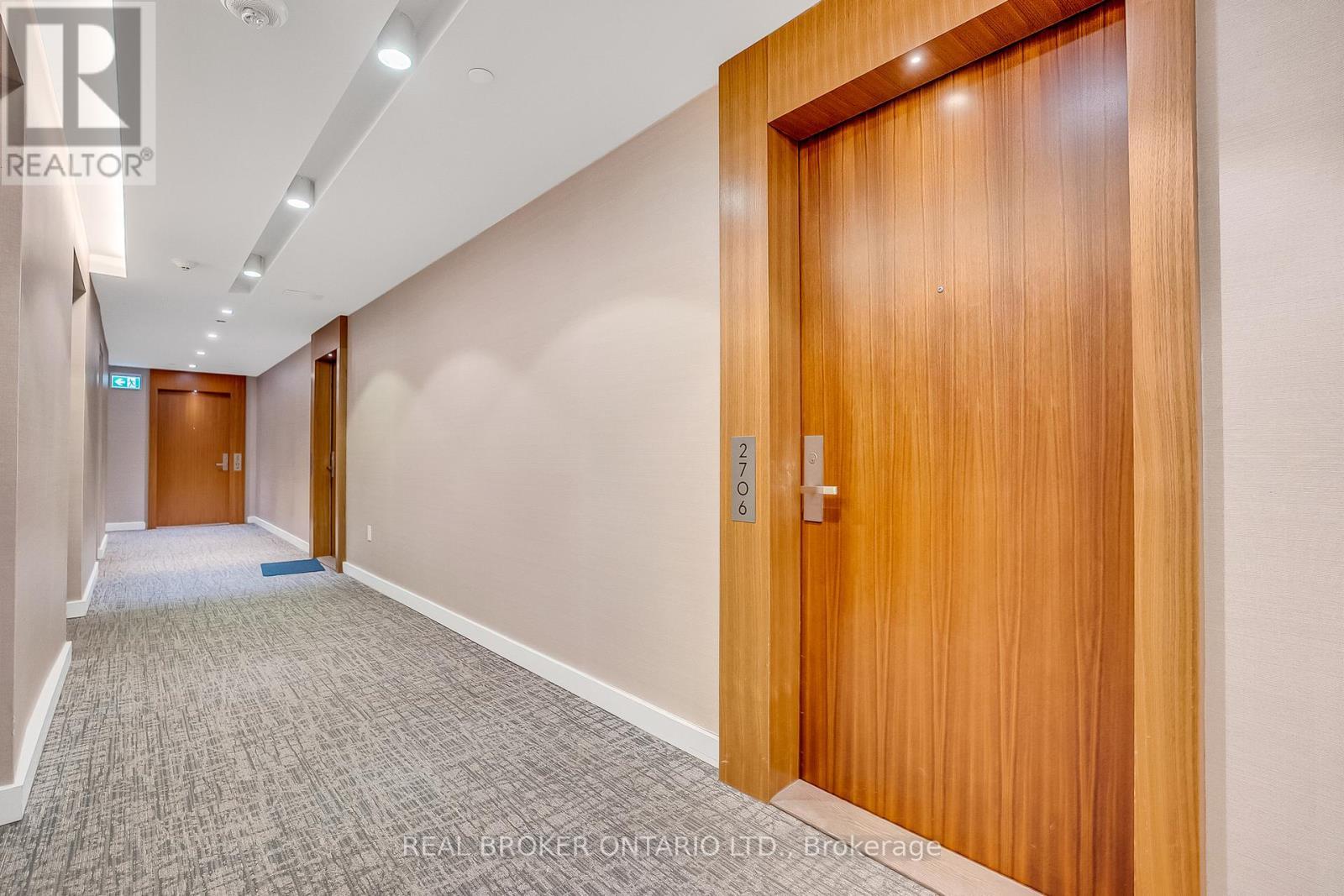2706 - 15 Queens Quay E, Toronto, ON