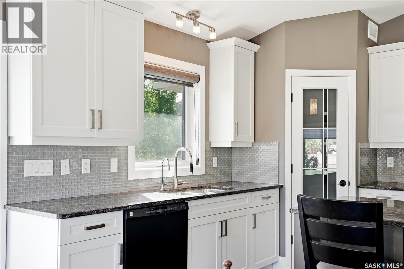 326 Horlick Crescent, Saskatoon, SK