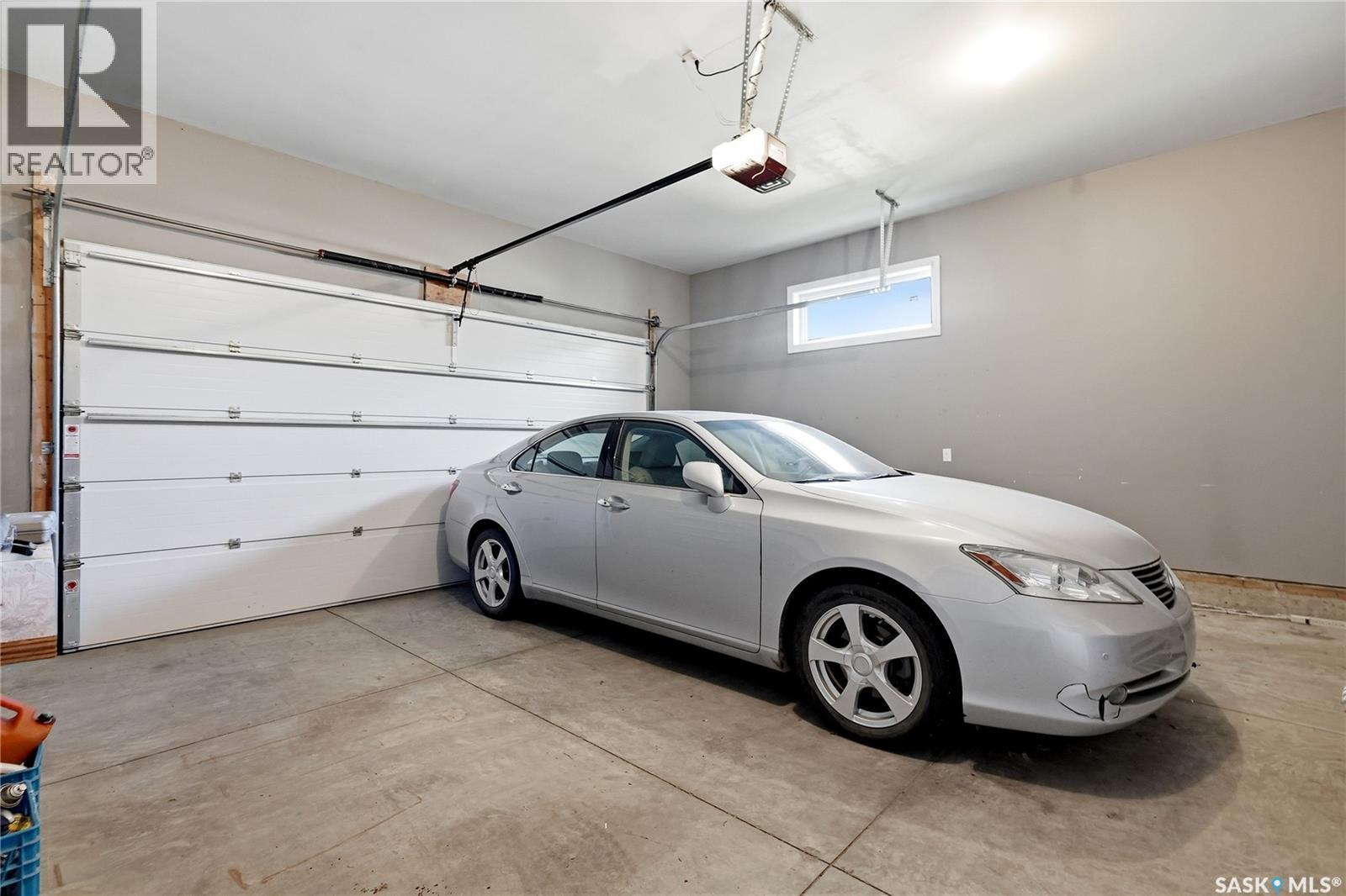 326 Horlick Crescent, Saskatoon, SK